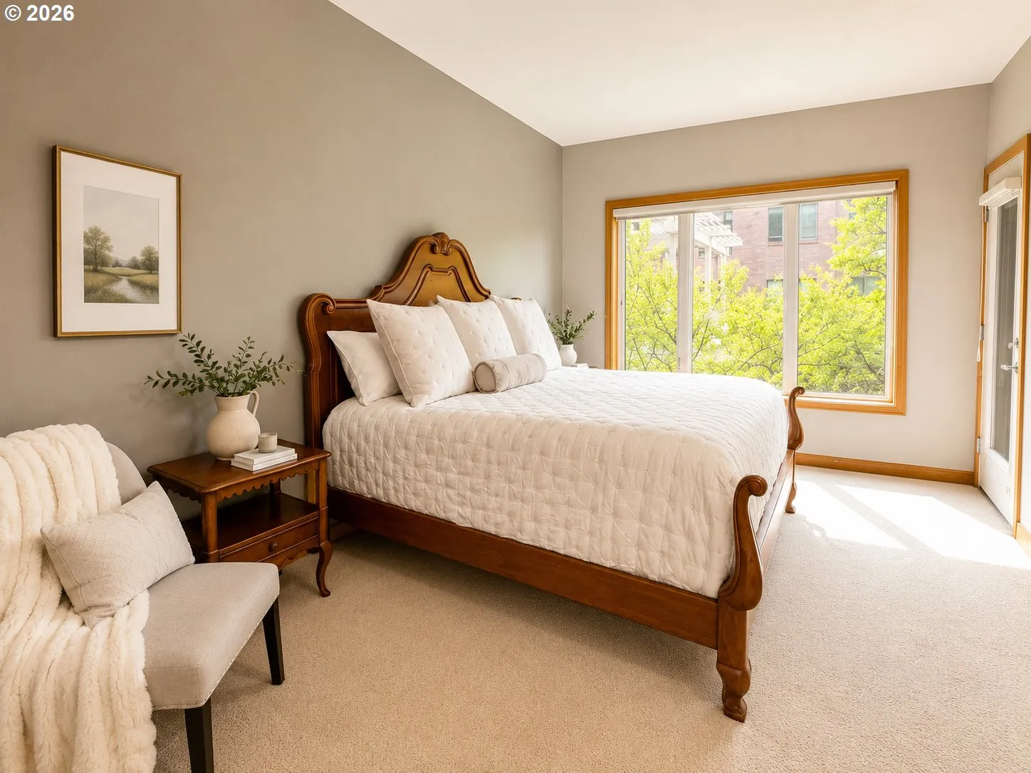 Bedroom, Primary