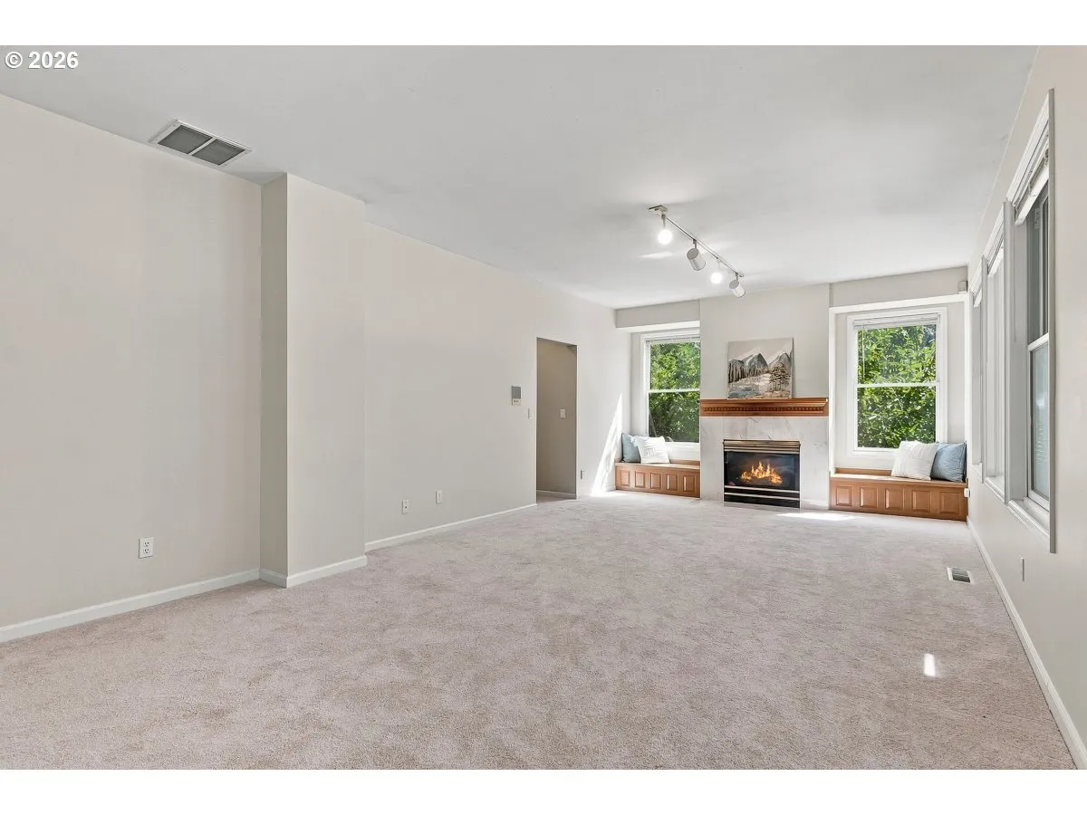Bonus Room-Lower