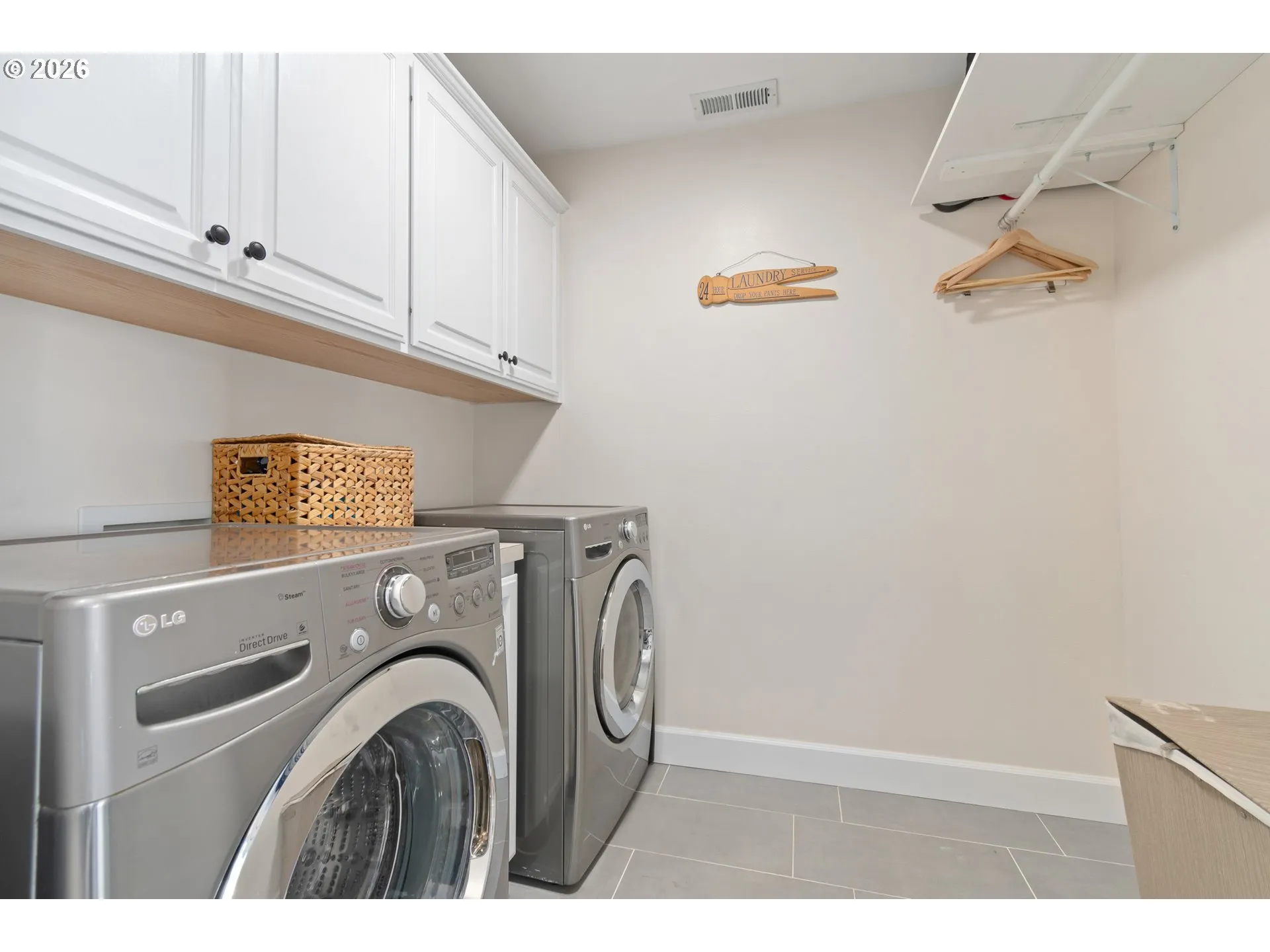 Laundry-Upper