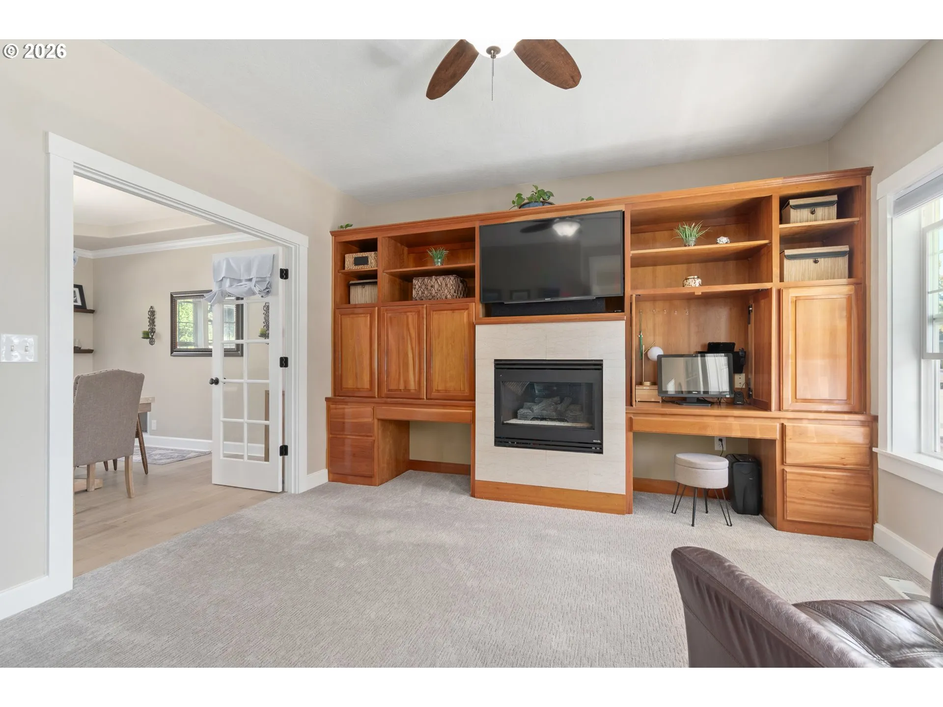 Living Room-Fireplace