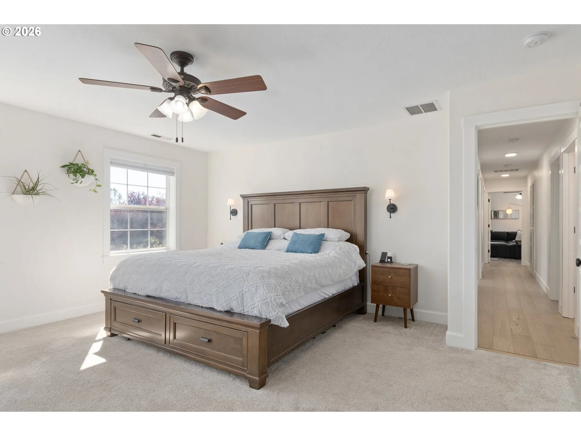 Primary Bedroom-Upper