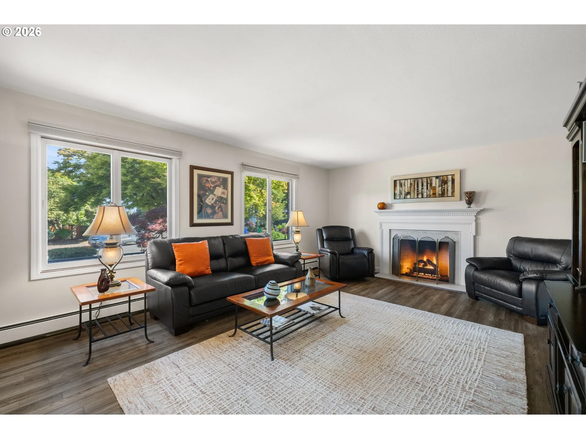 Living Room-Fireplace