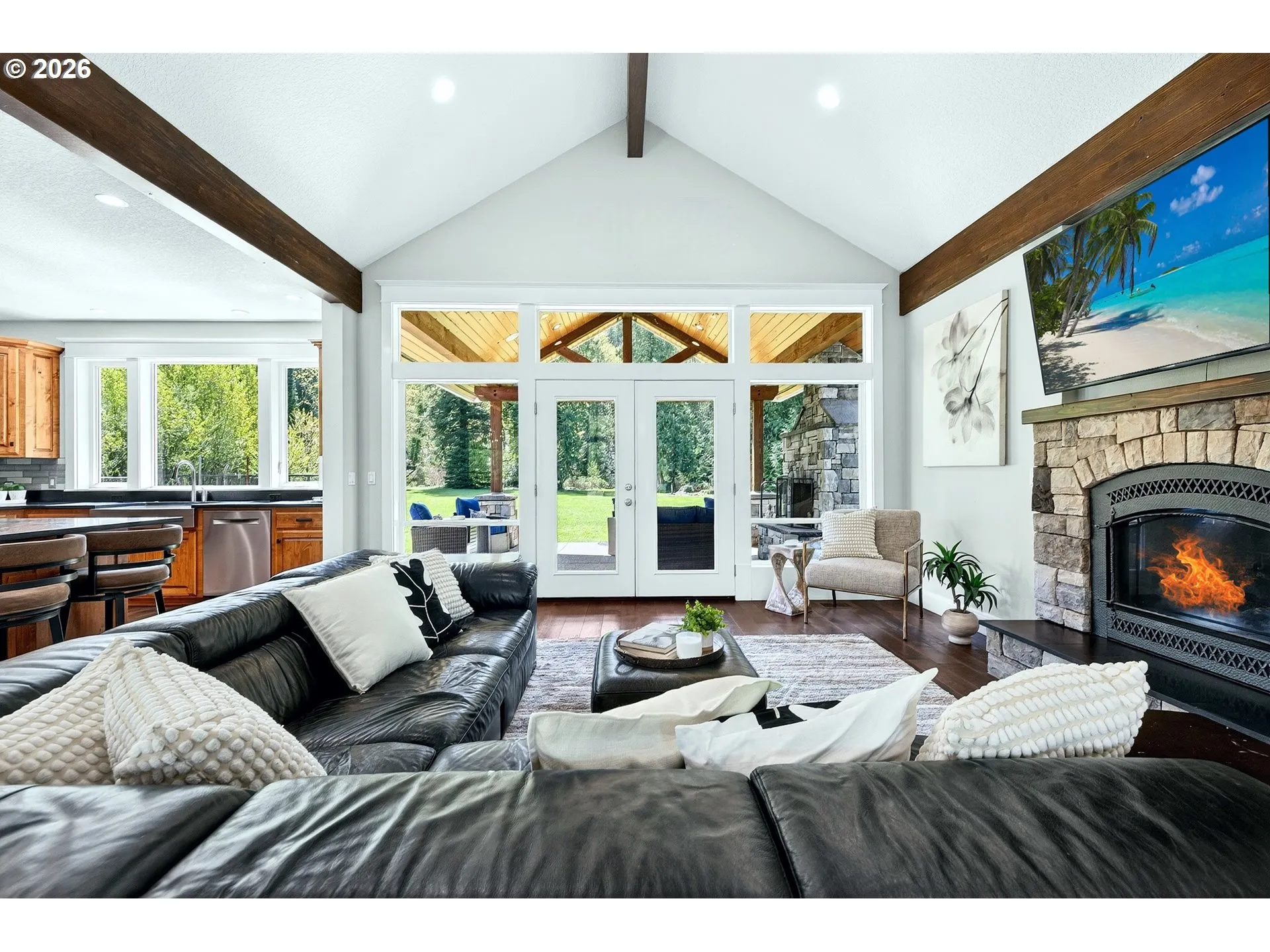 Living Room-Fireplace