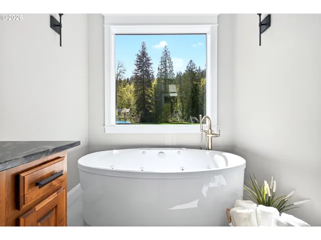 En Suite Bathroom