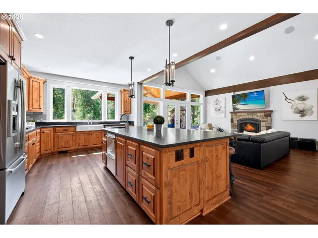 Kitchen-Island