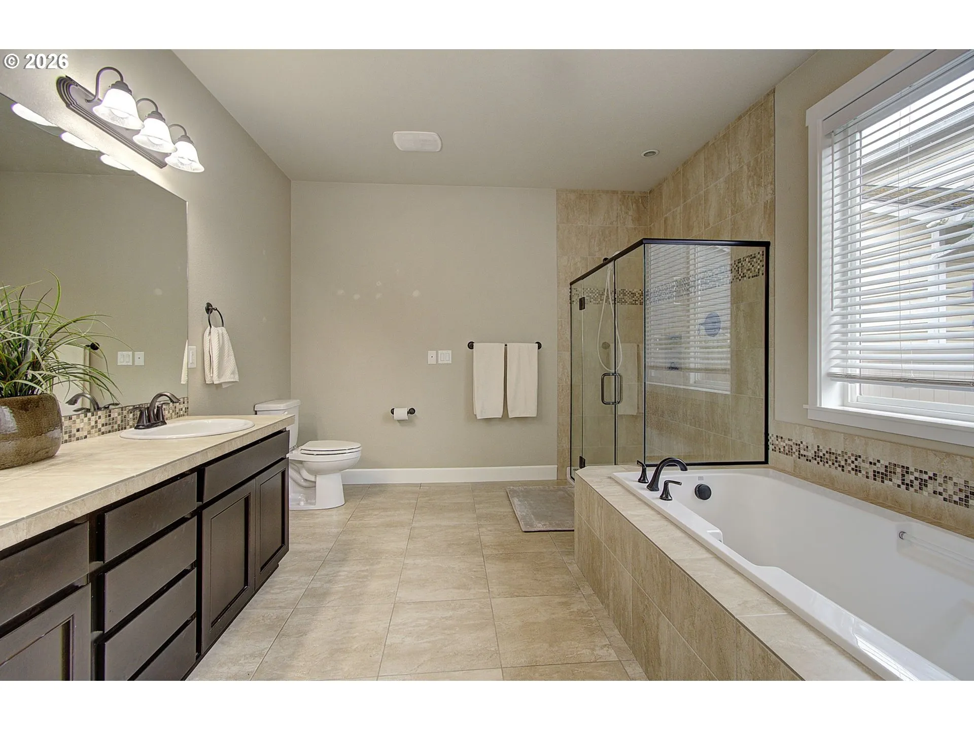 Bedroom, Owner's Suite
