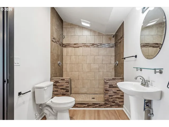 Bonus Room-Upper