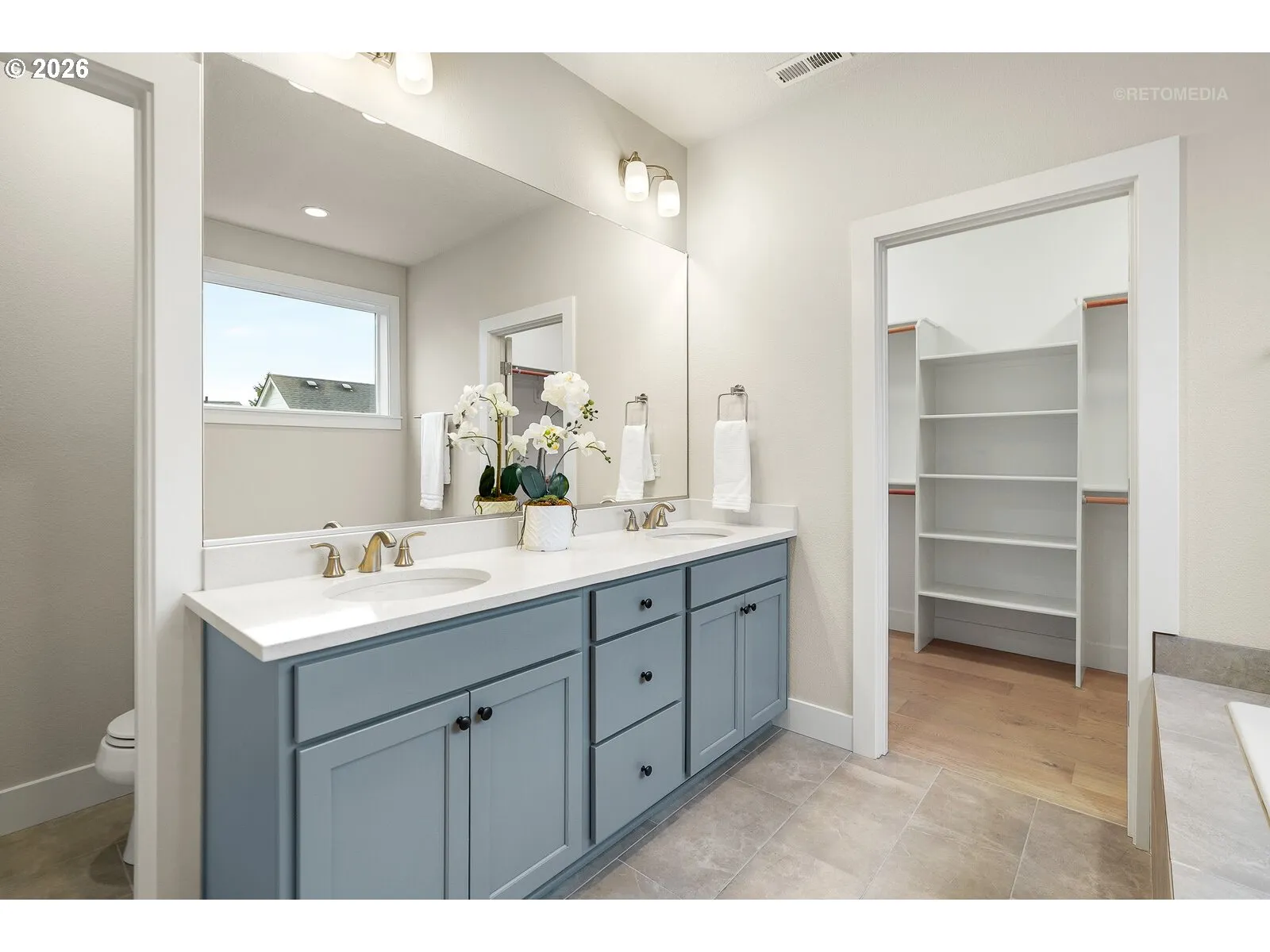 Primary Bedroom-Attached Bathroom