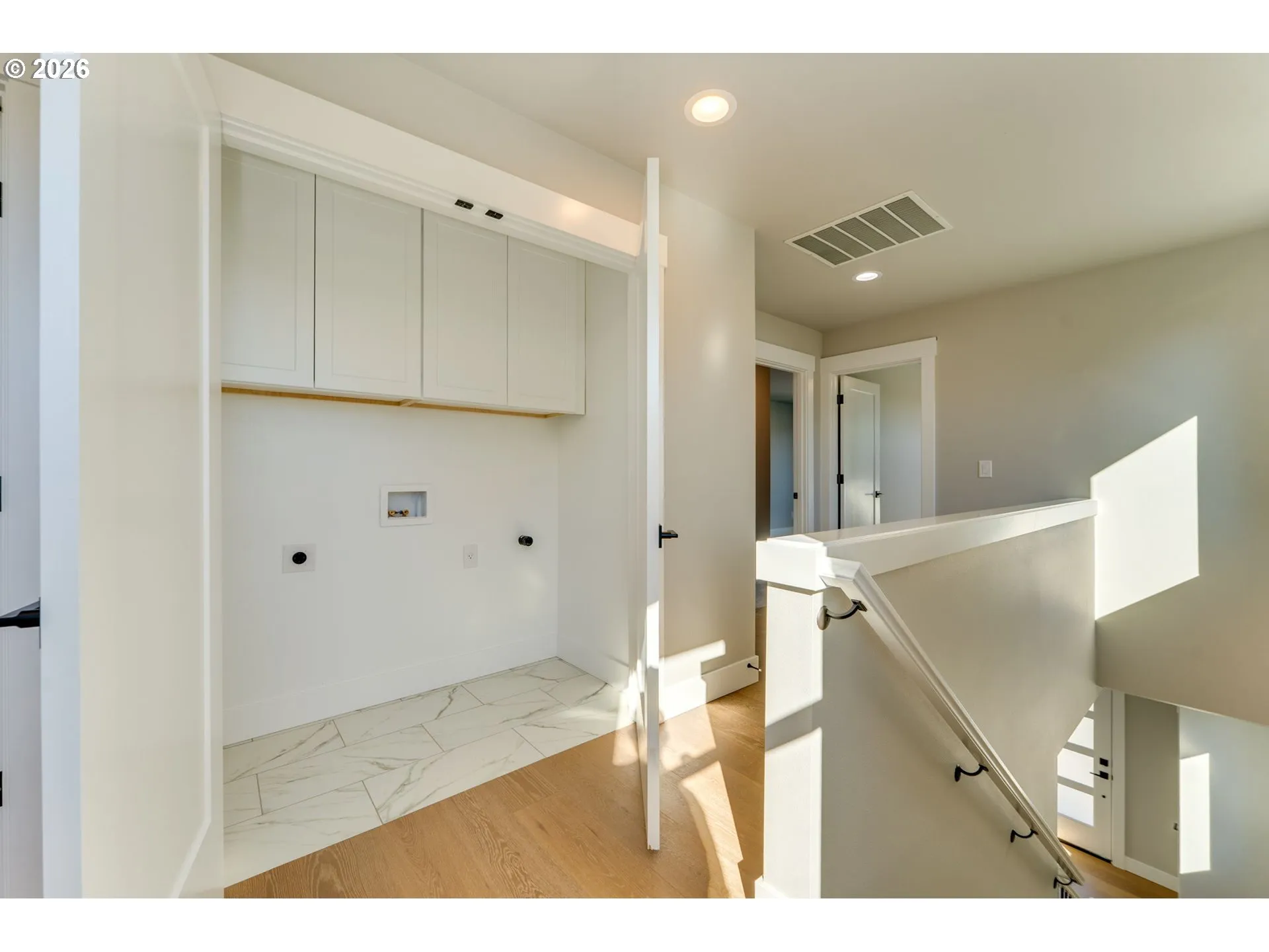 Laundry-Upper