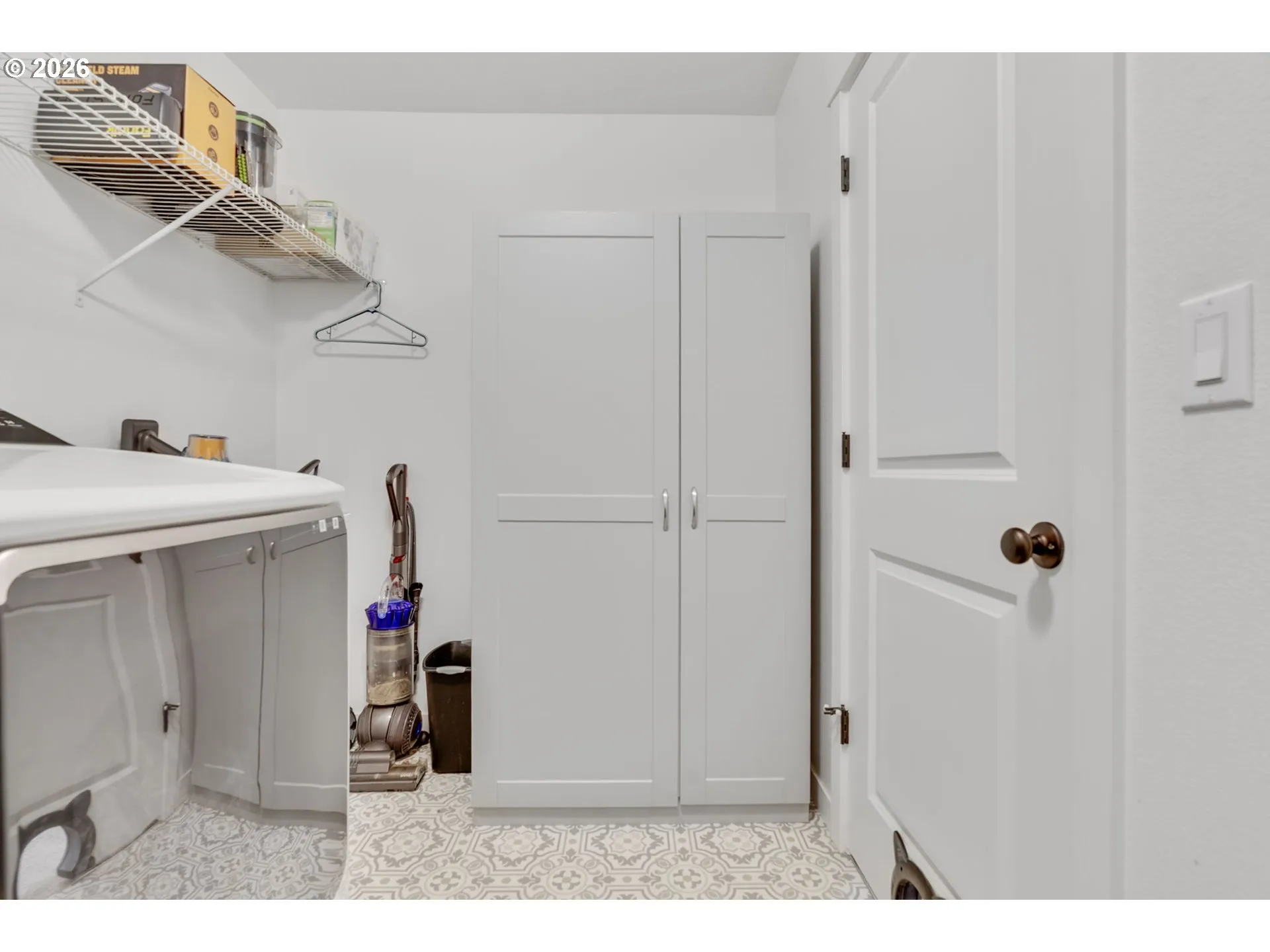 Laundry-Upper