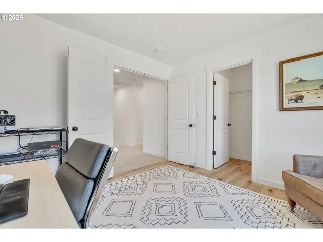 Bedroom-Walk-In Closet