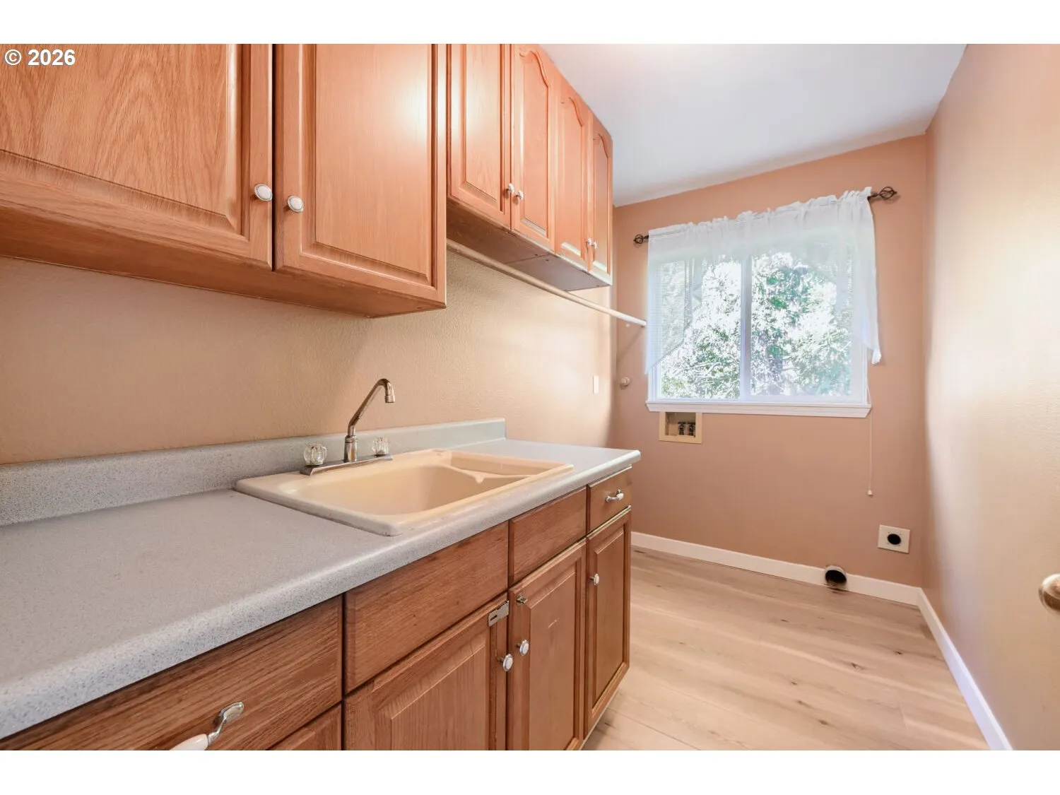 Laundry-Upper