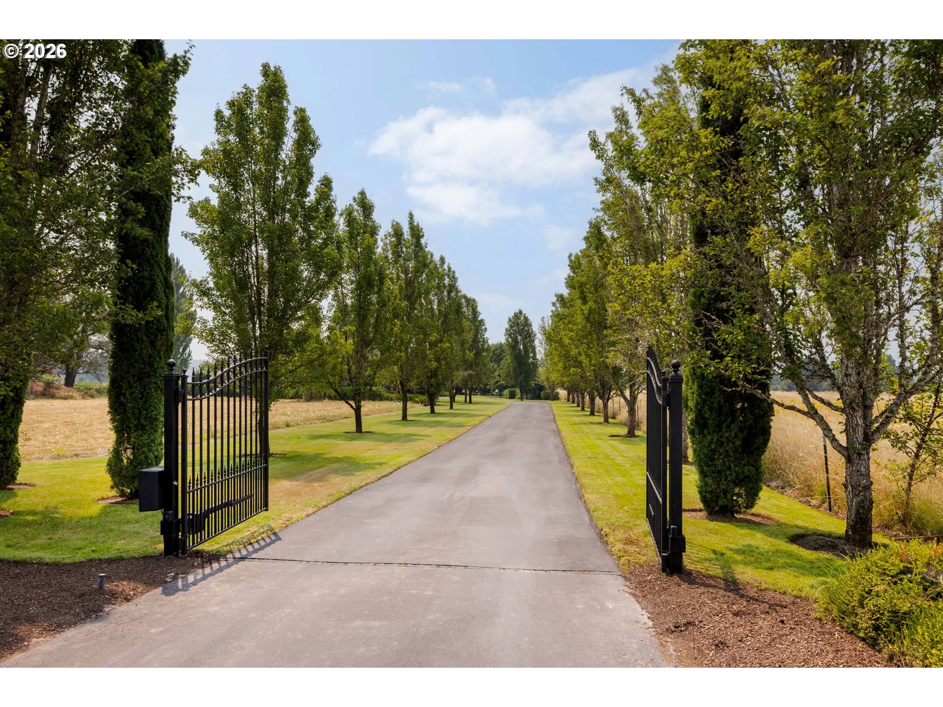 Driveway-Gated