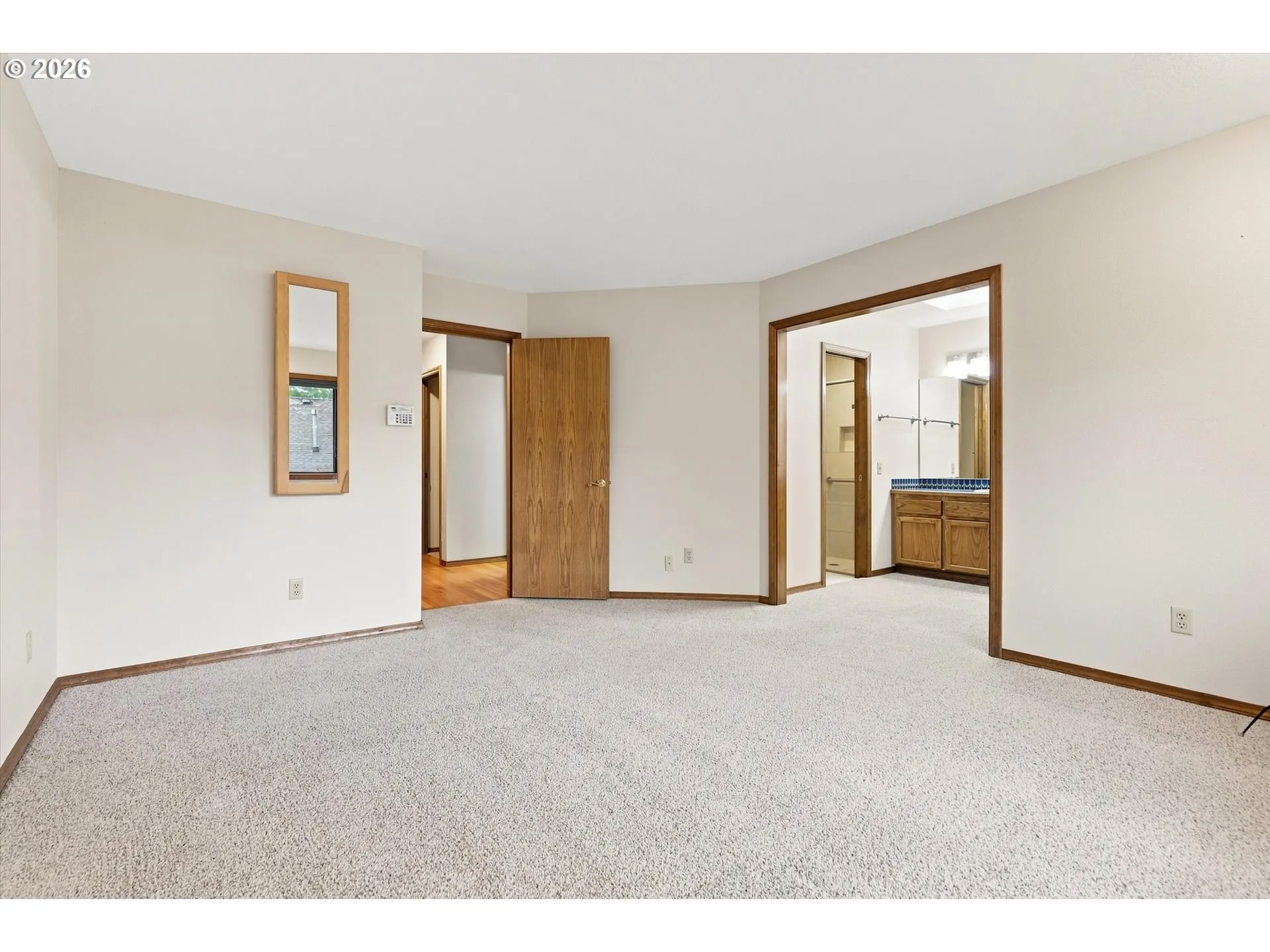Bedroom, Primary