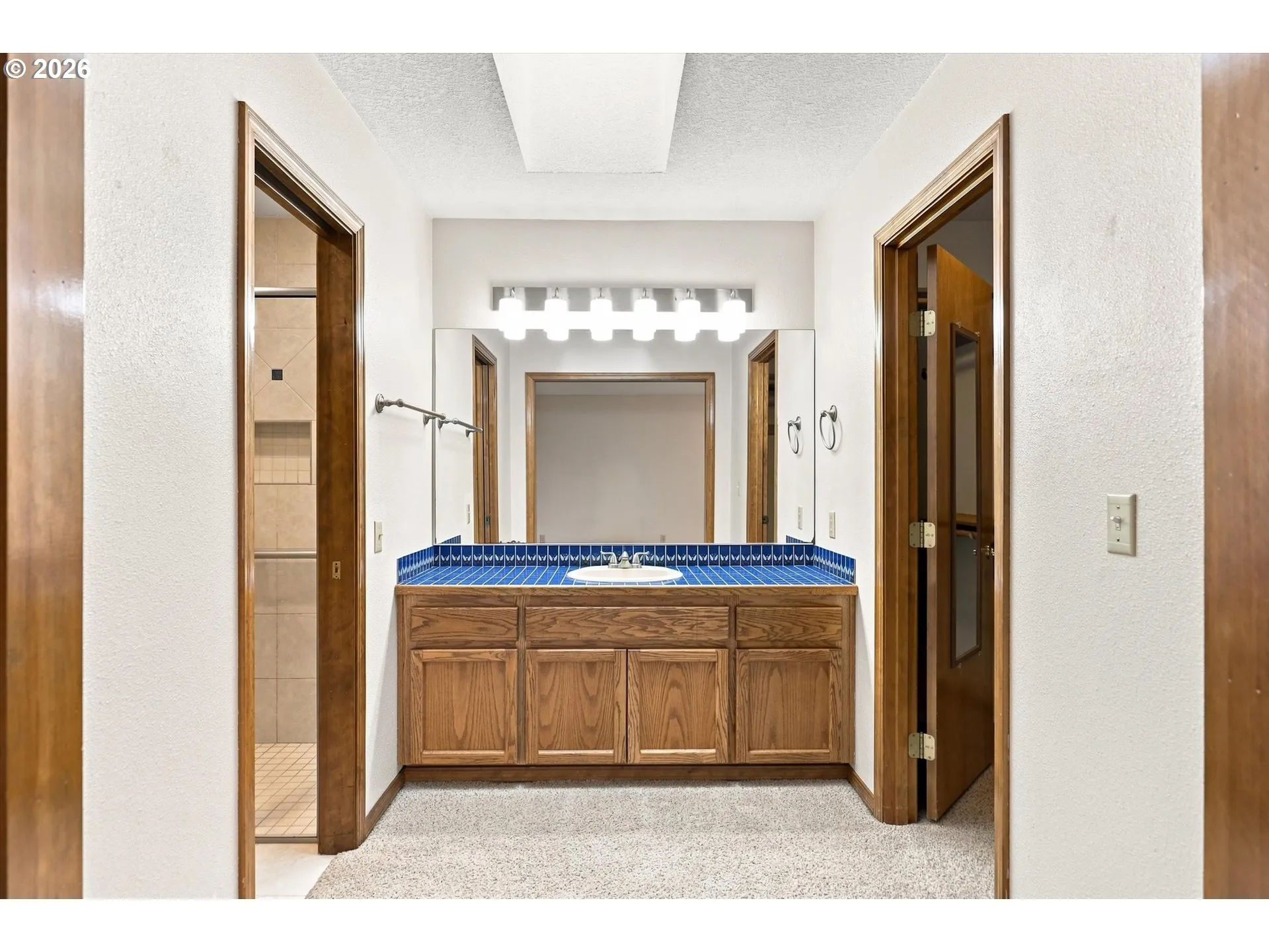 Bathroom, Attached