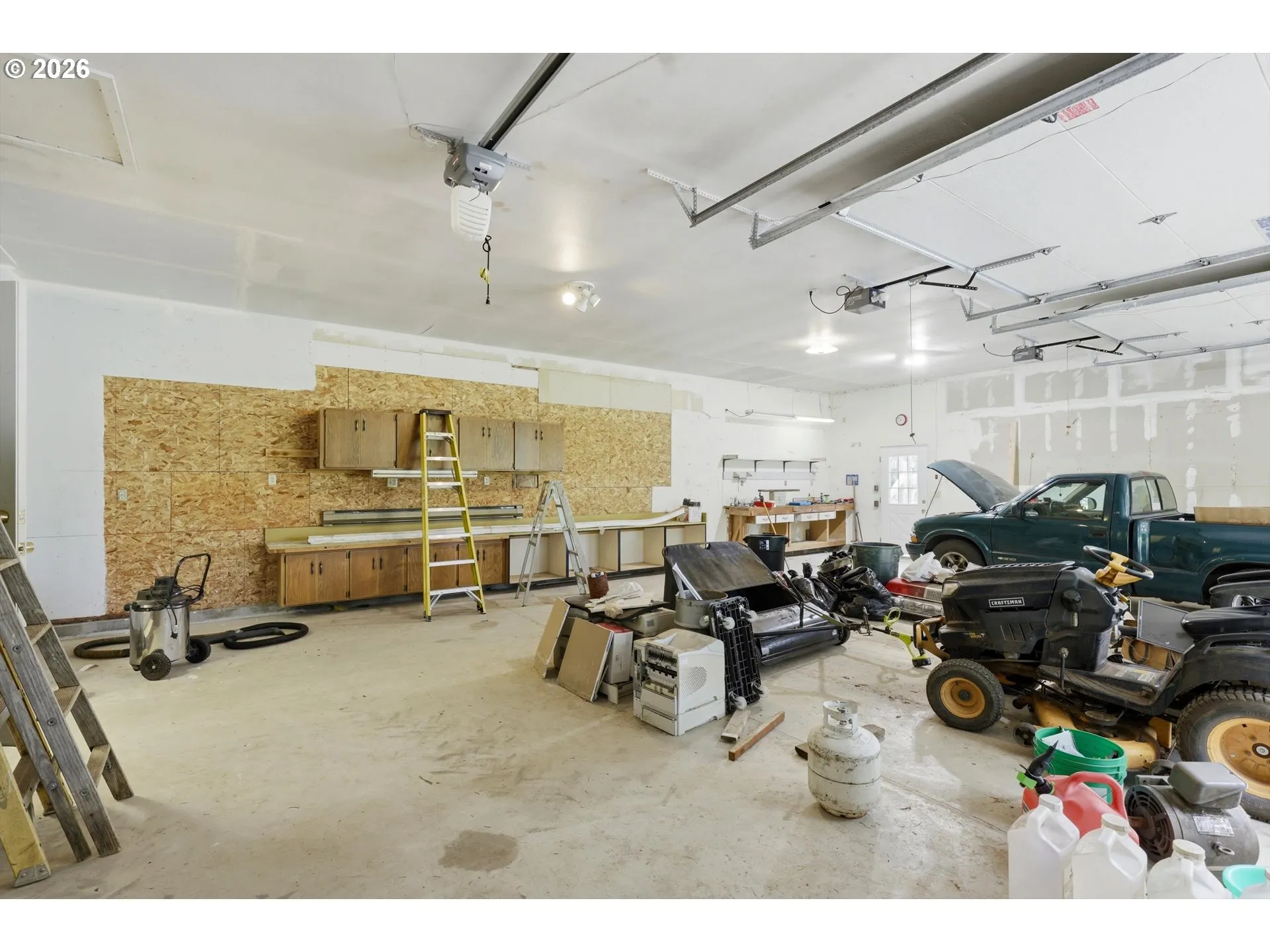 Garage-# 1