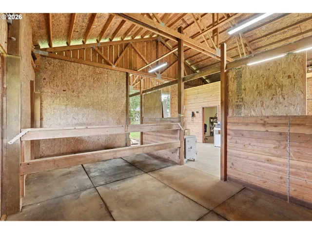 Barn