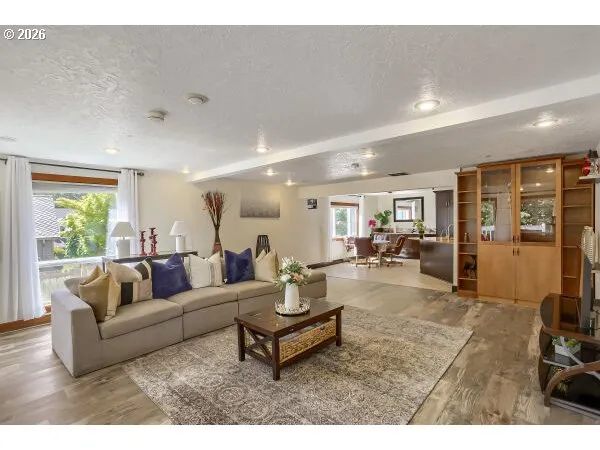 Living Room/Dining Room