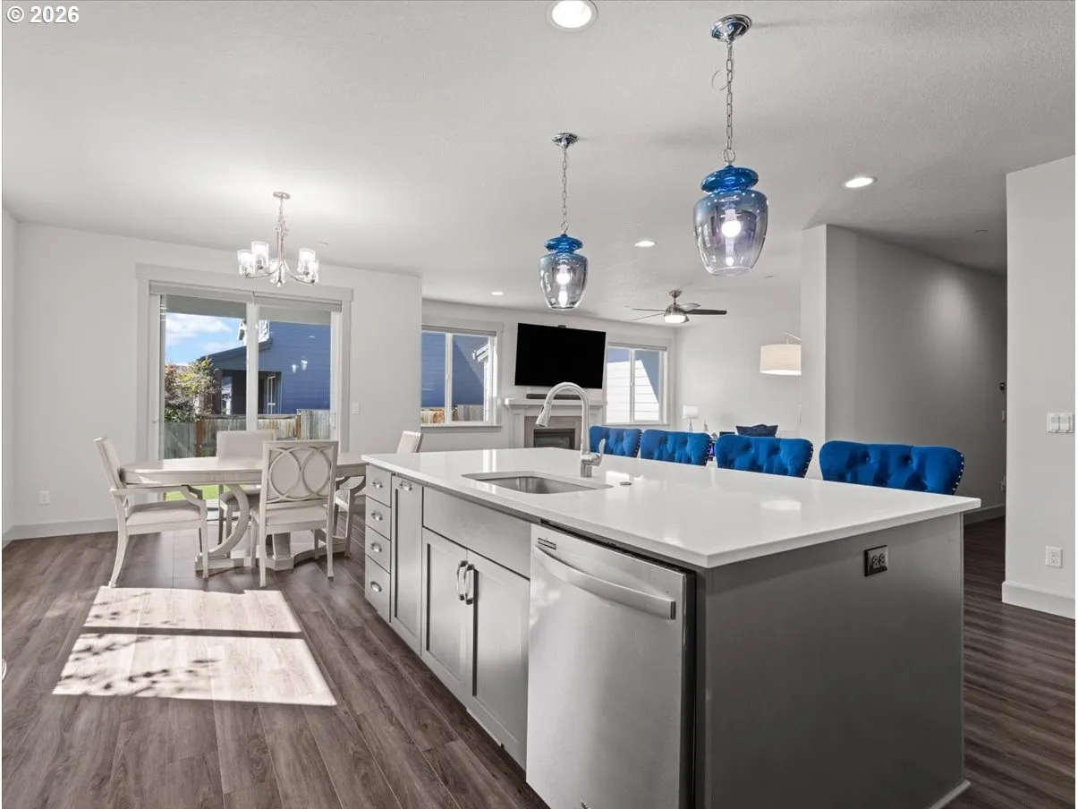 Kitchen/Dining Room