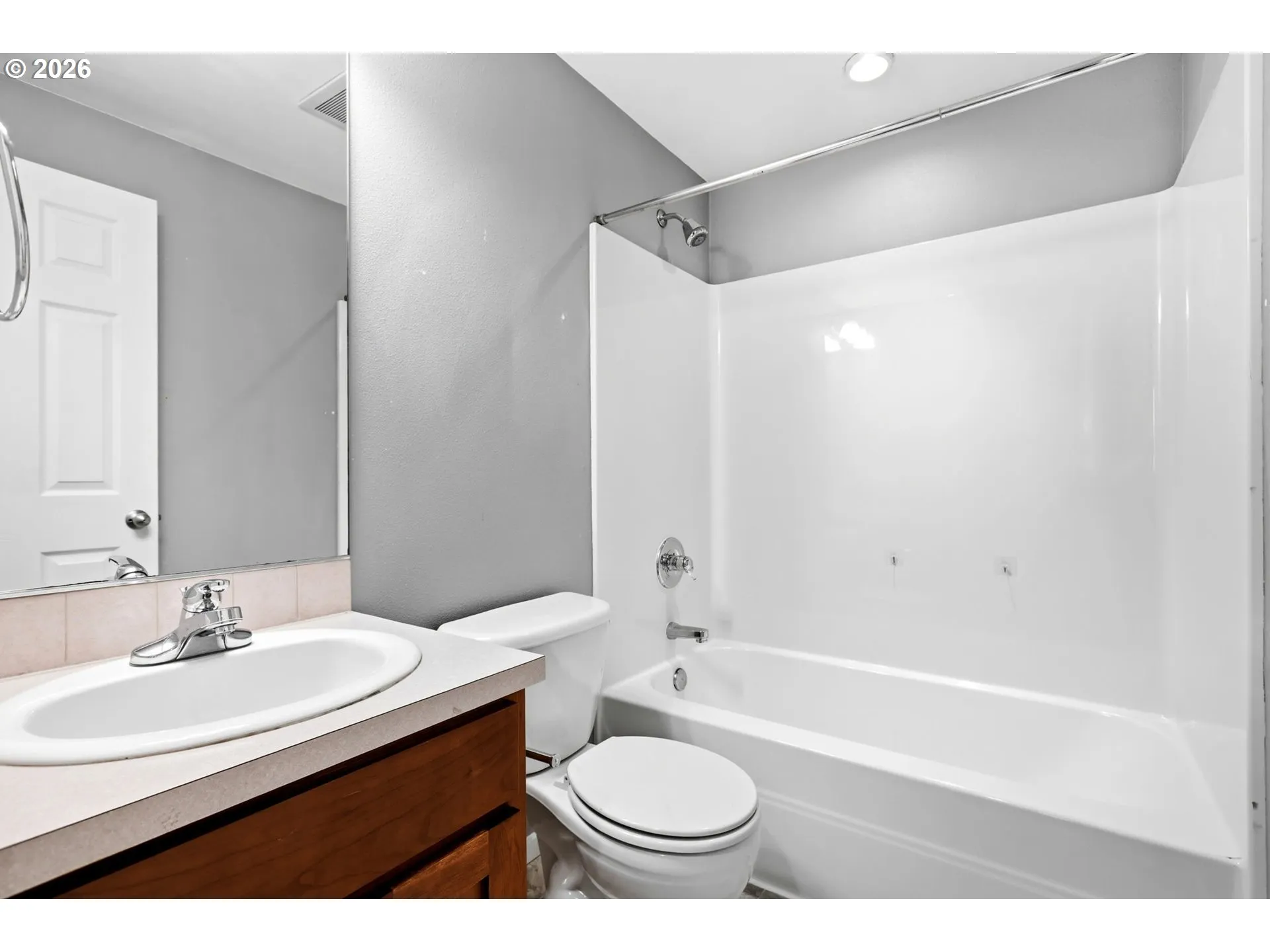 Bathroom-Upper
