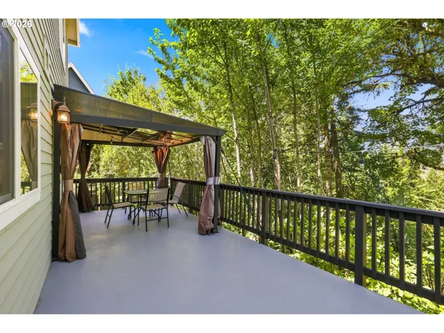 Deck-Main
