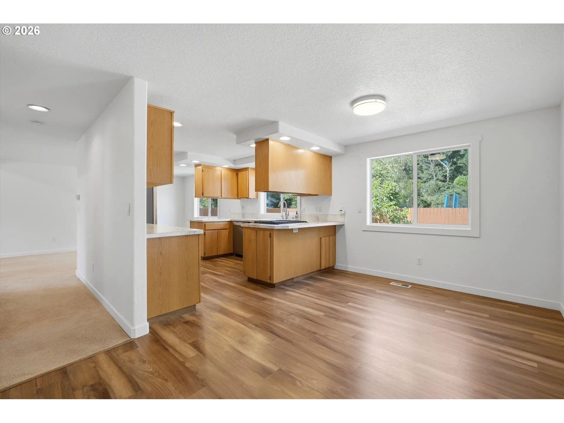 Kitchen-Eating Area