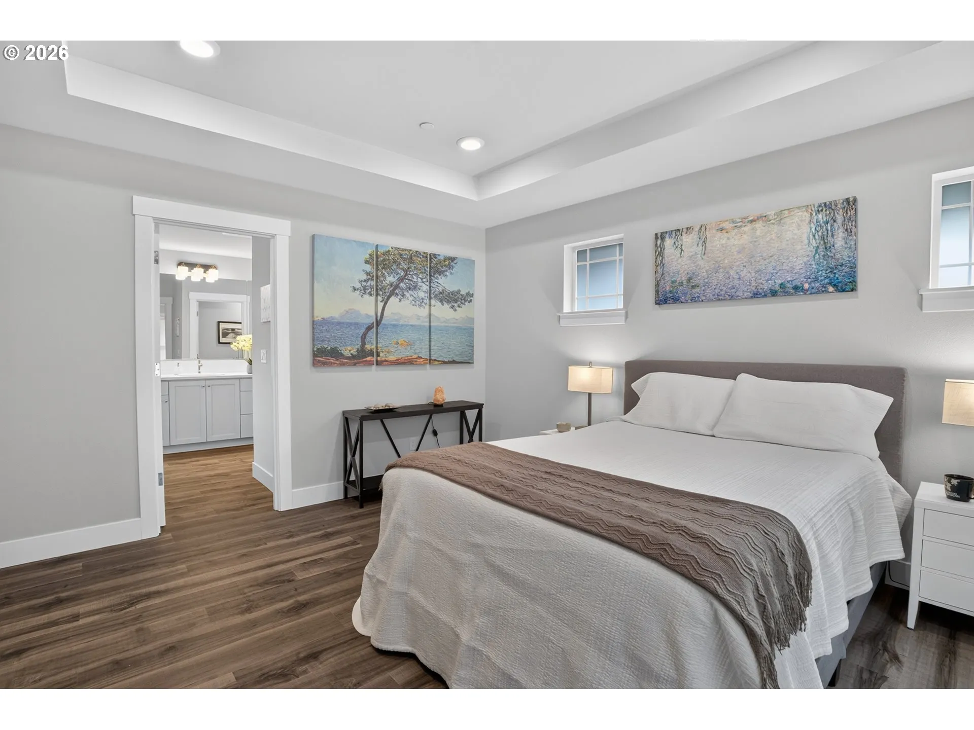 Bedroom, Primary