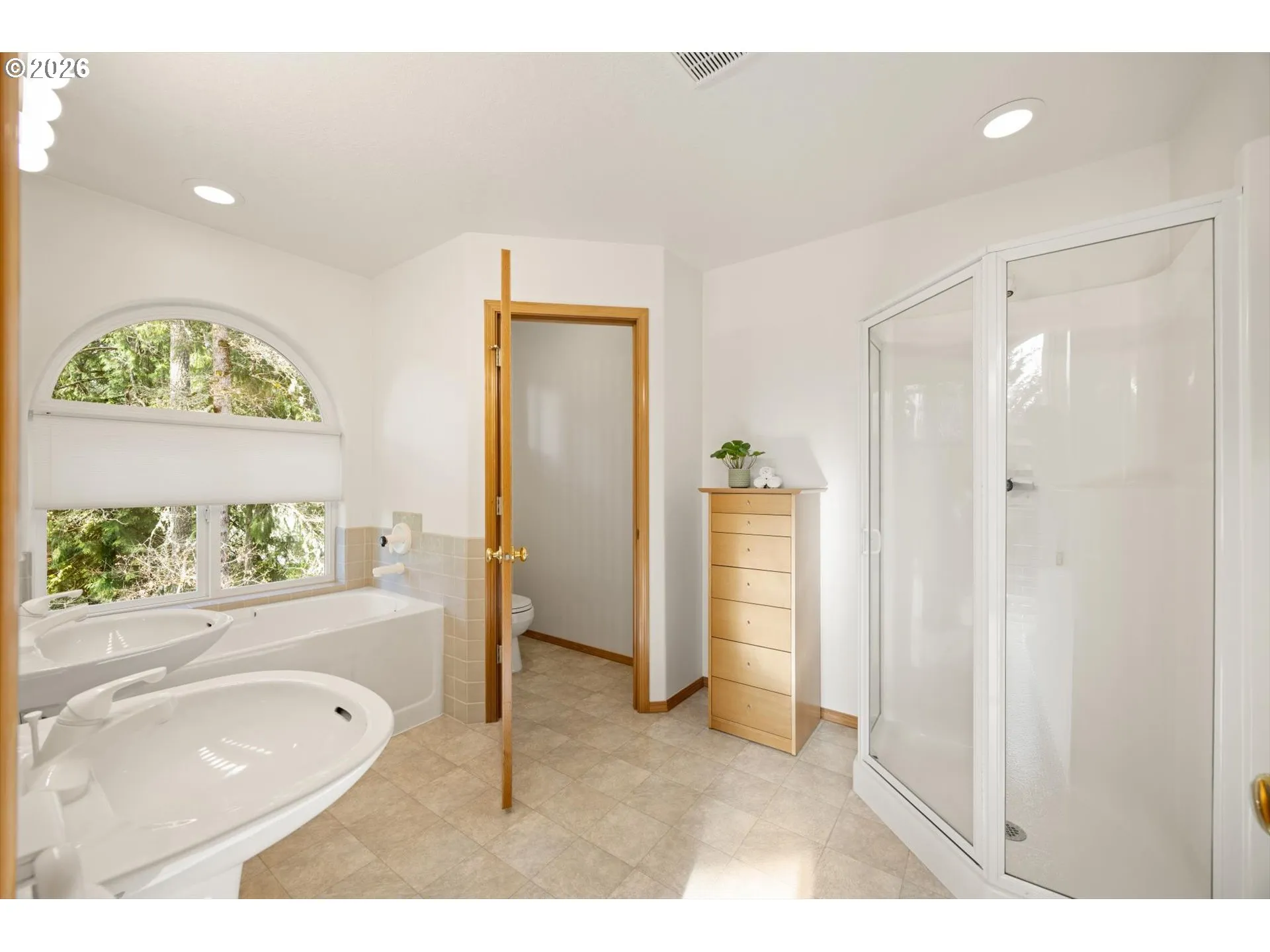 Primary Bedroom-Attached Bathroom