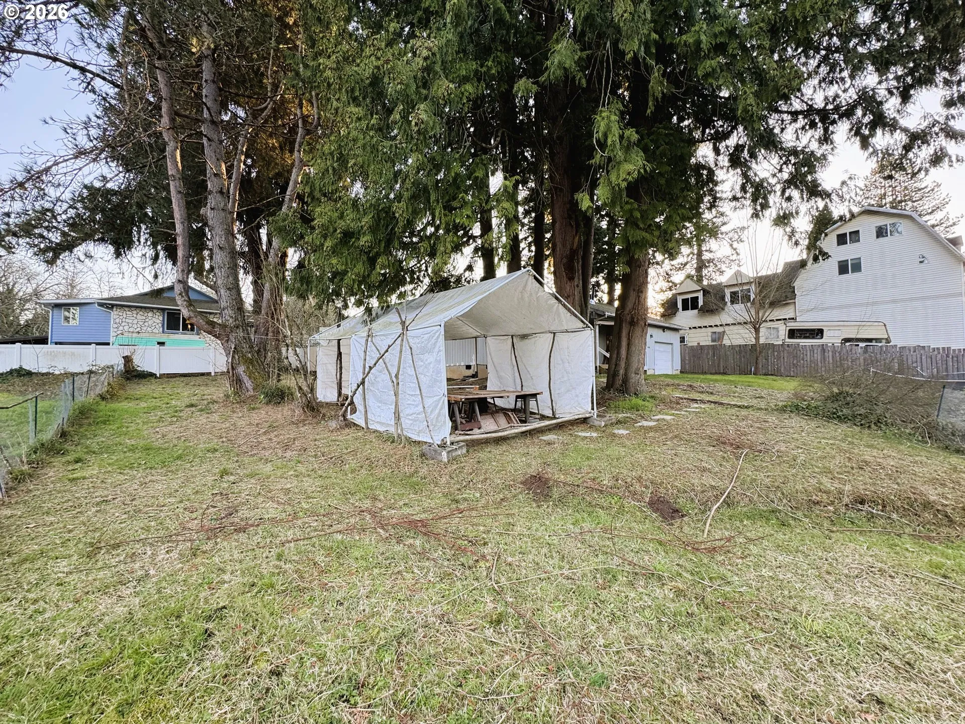 Yard-Fenced