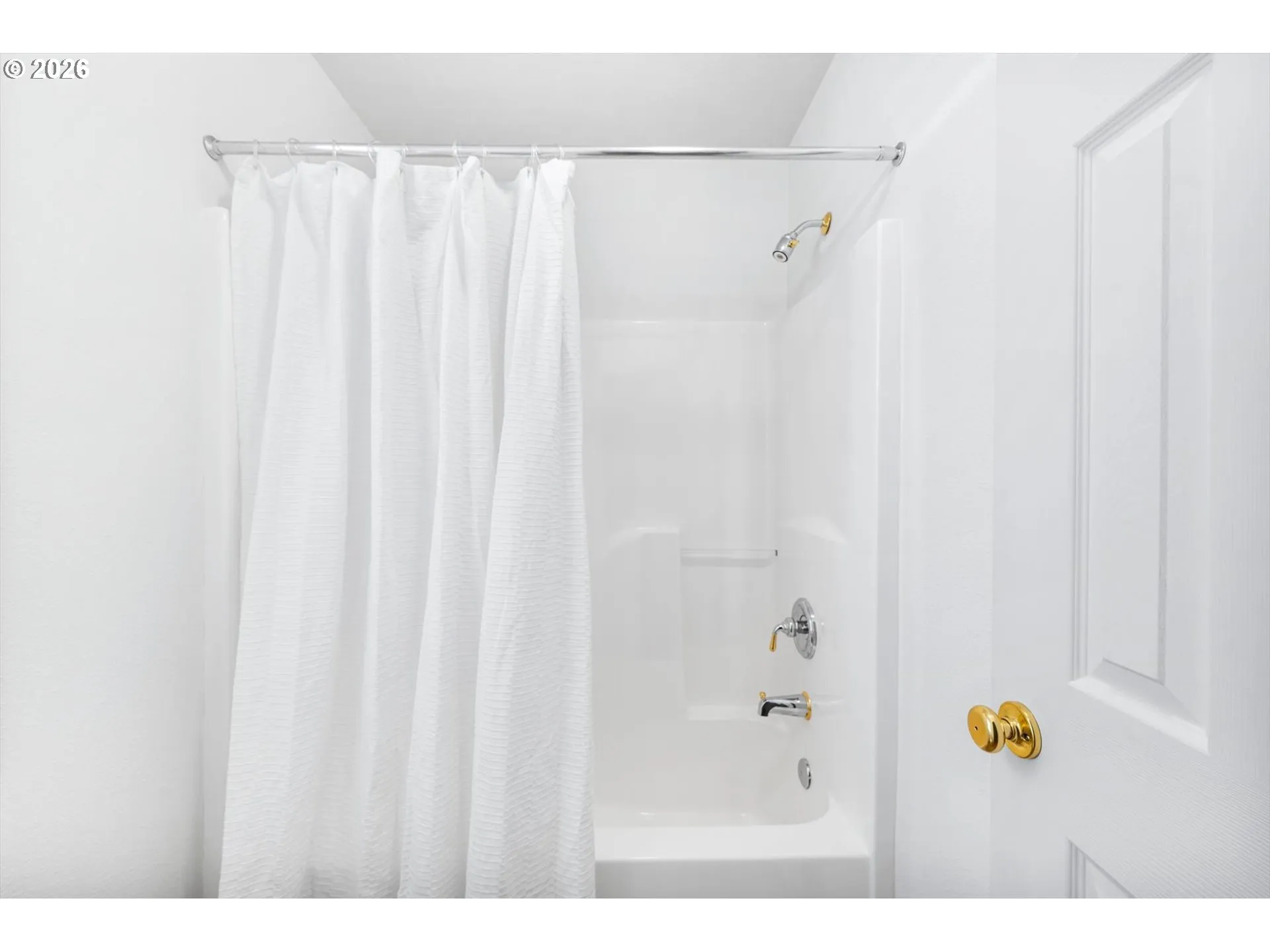 Bathroom-Hall