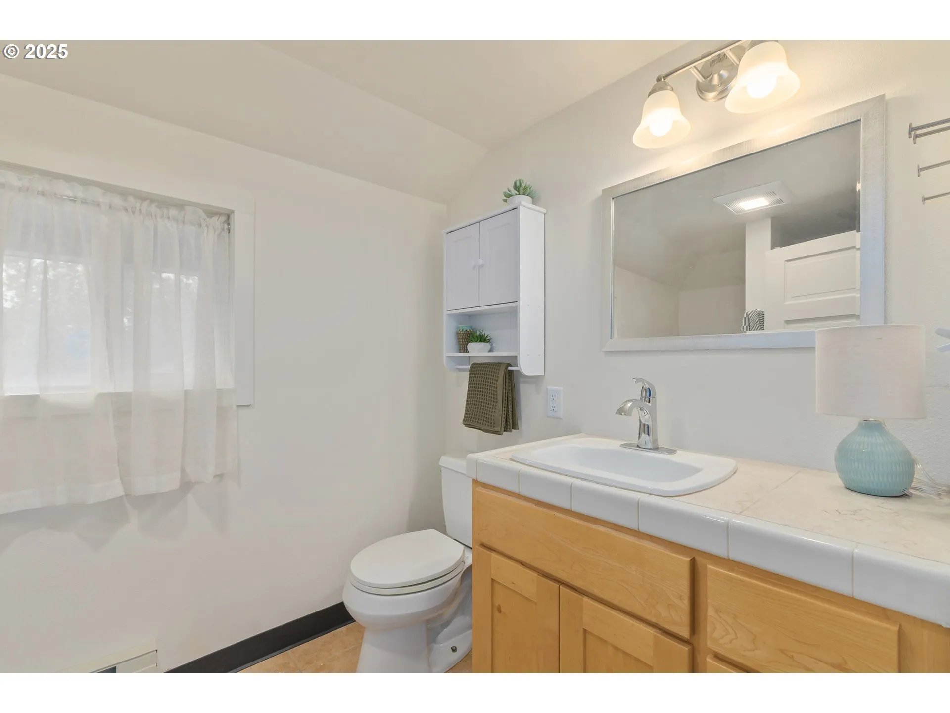 Upstairs Unit