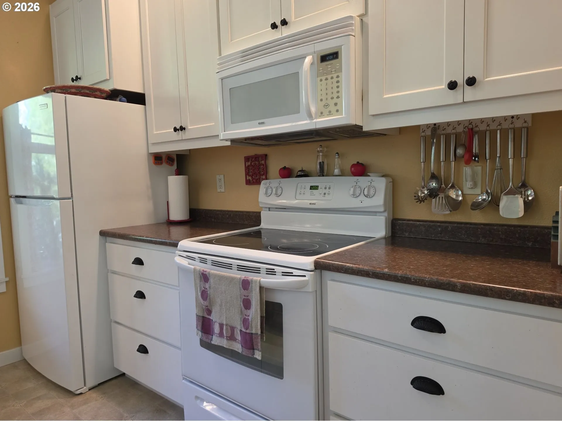 Kitchen-Oven