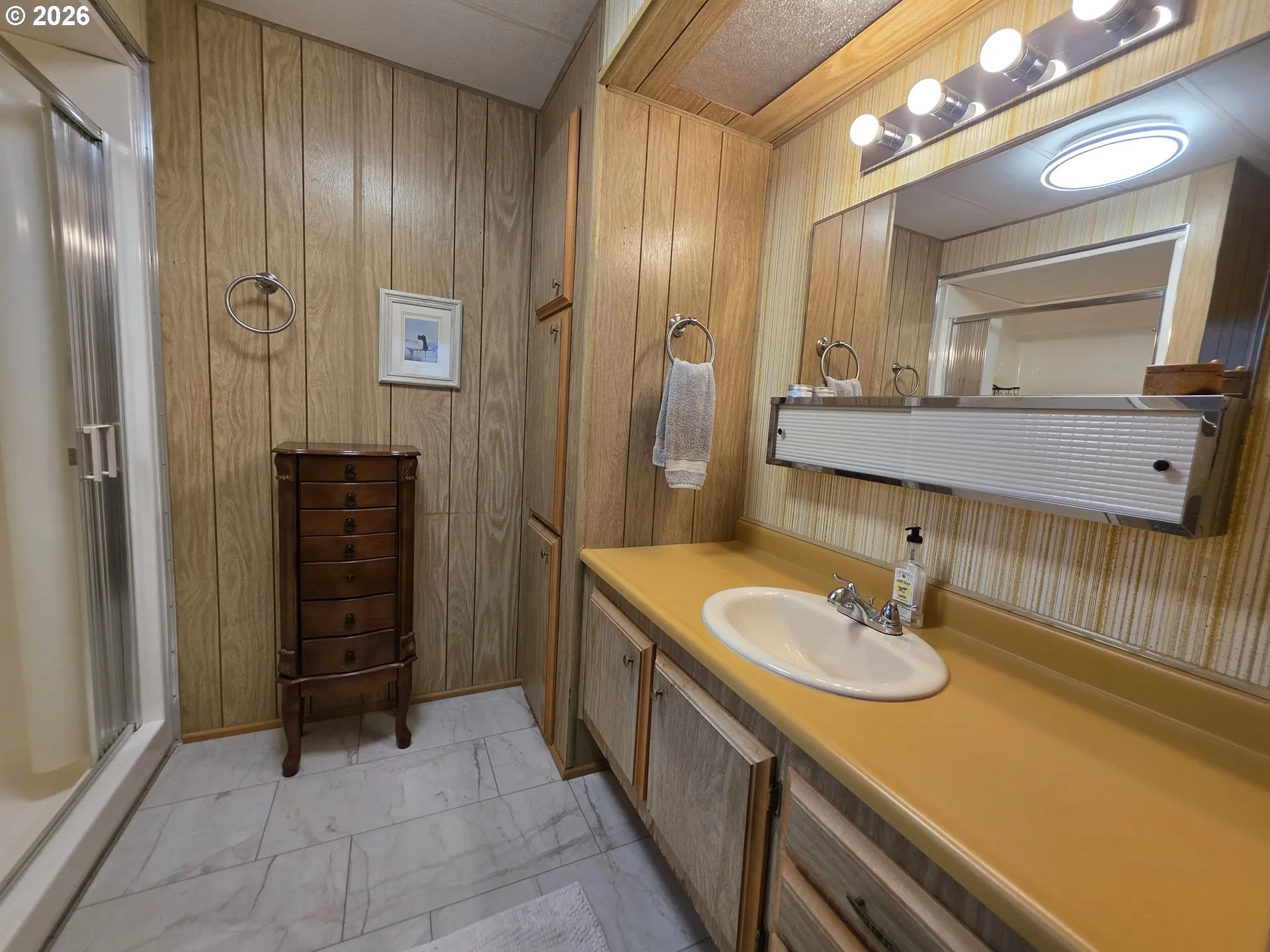 Bathroom, Attached-Walk in Shower