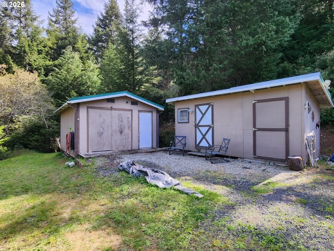 Shed