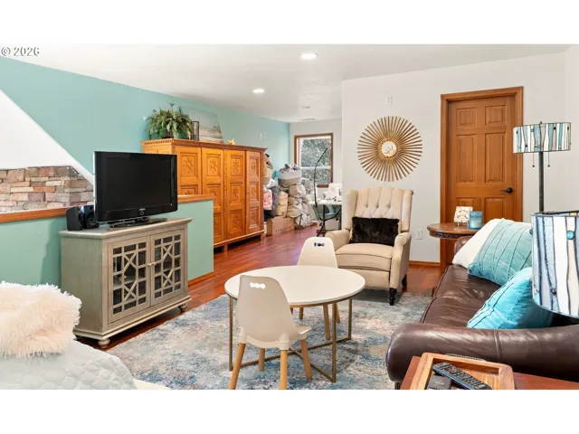 Bonus Room-Upper