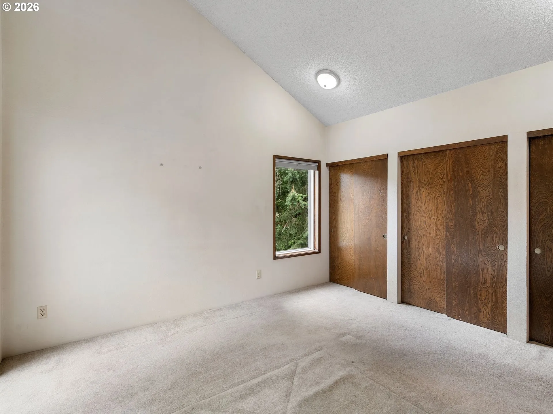 Bedroom, Primary