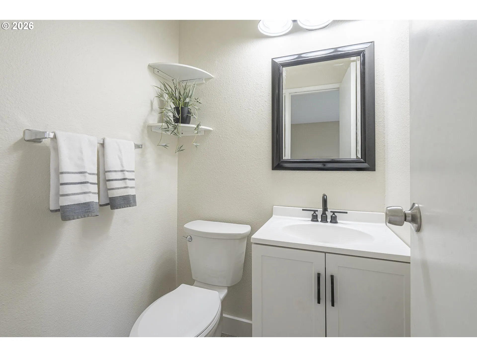 Primary Bedroom-Attached Bathroom