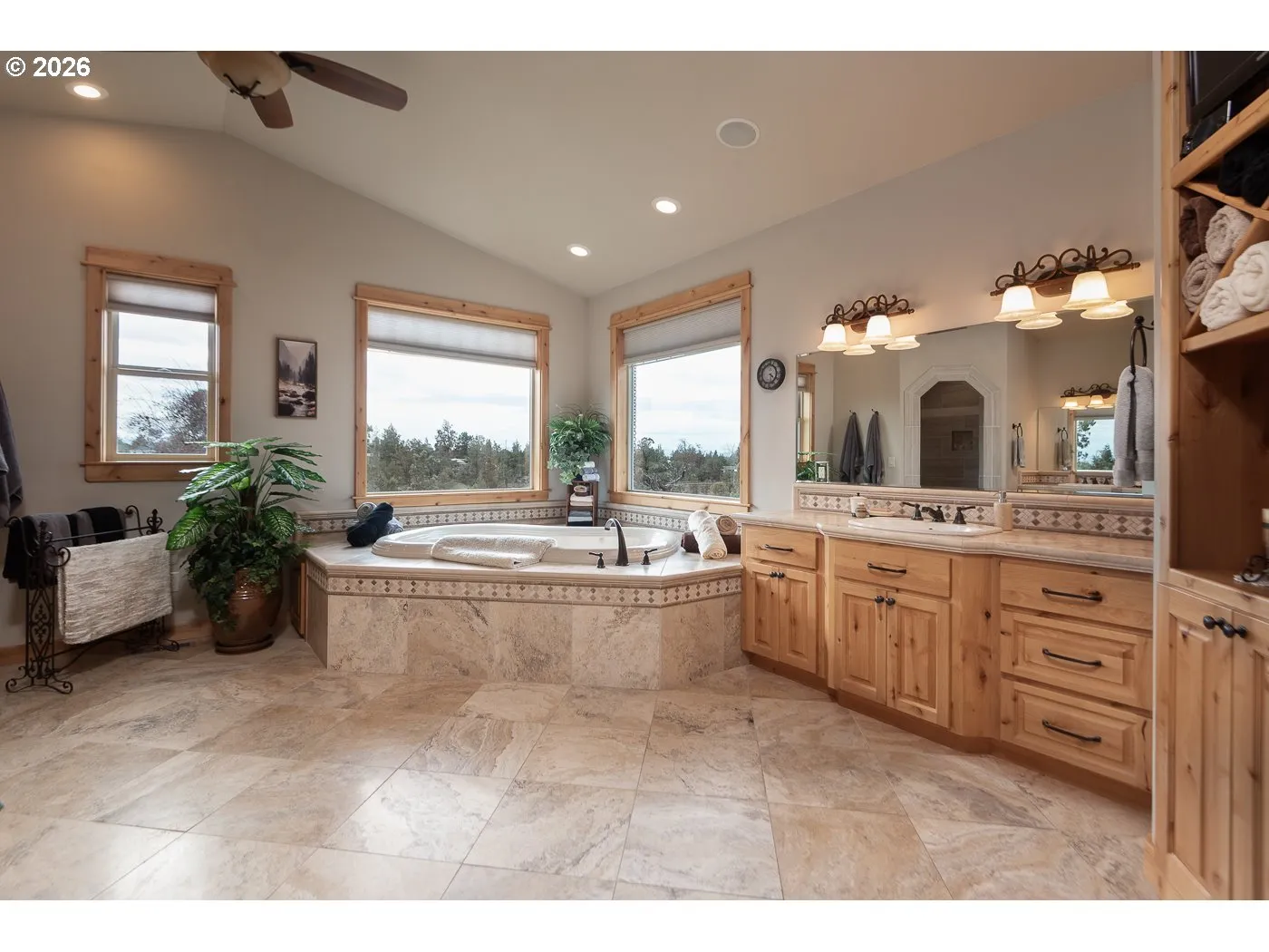 Owner's Suite Bathroom-Garden Tub