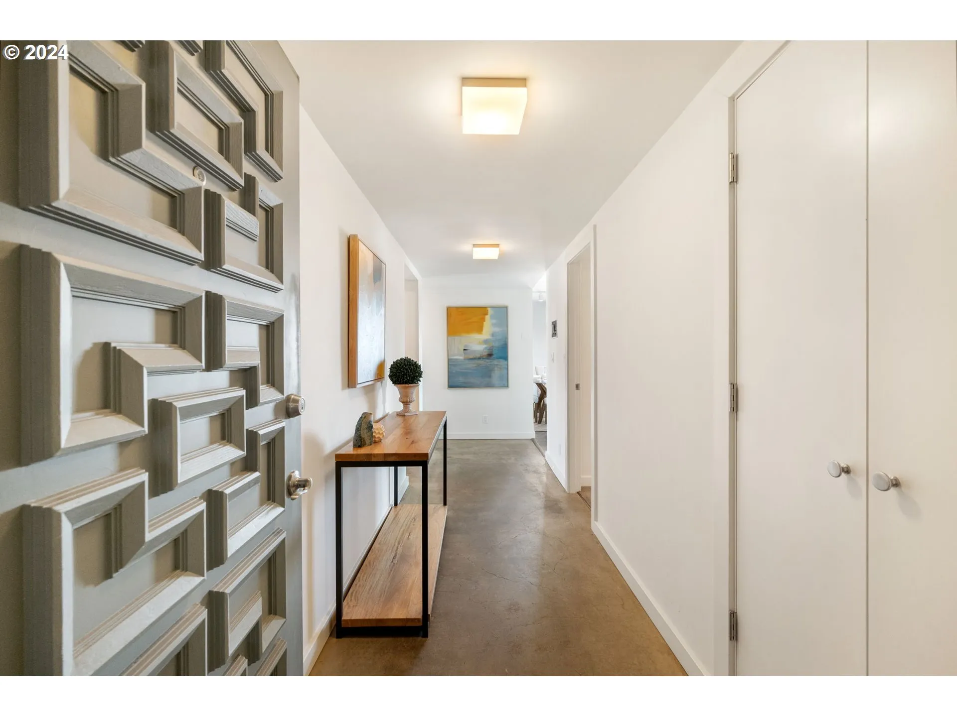 Entrance/Foyer