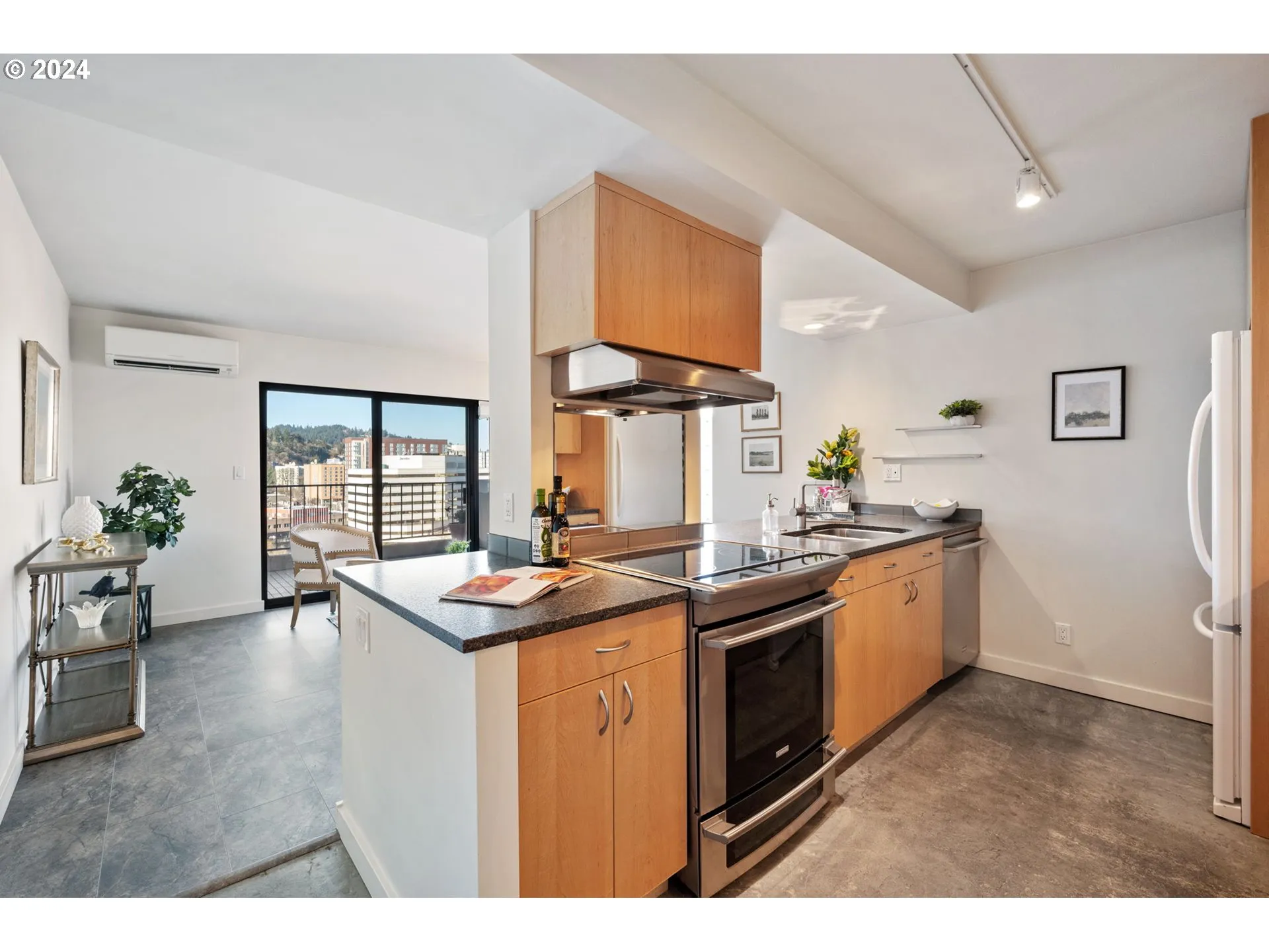 Kitchen/Family Room