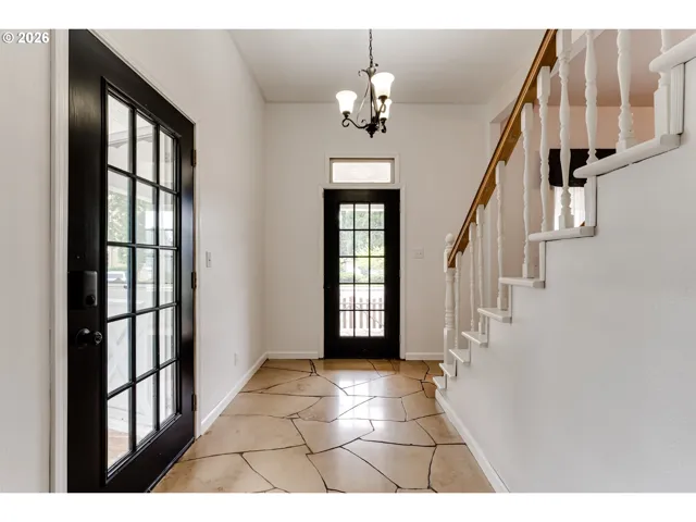 Entrance/Foyer