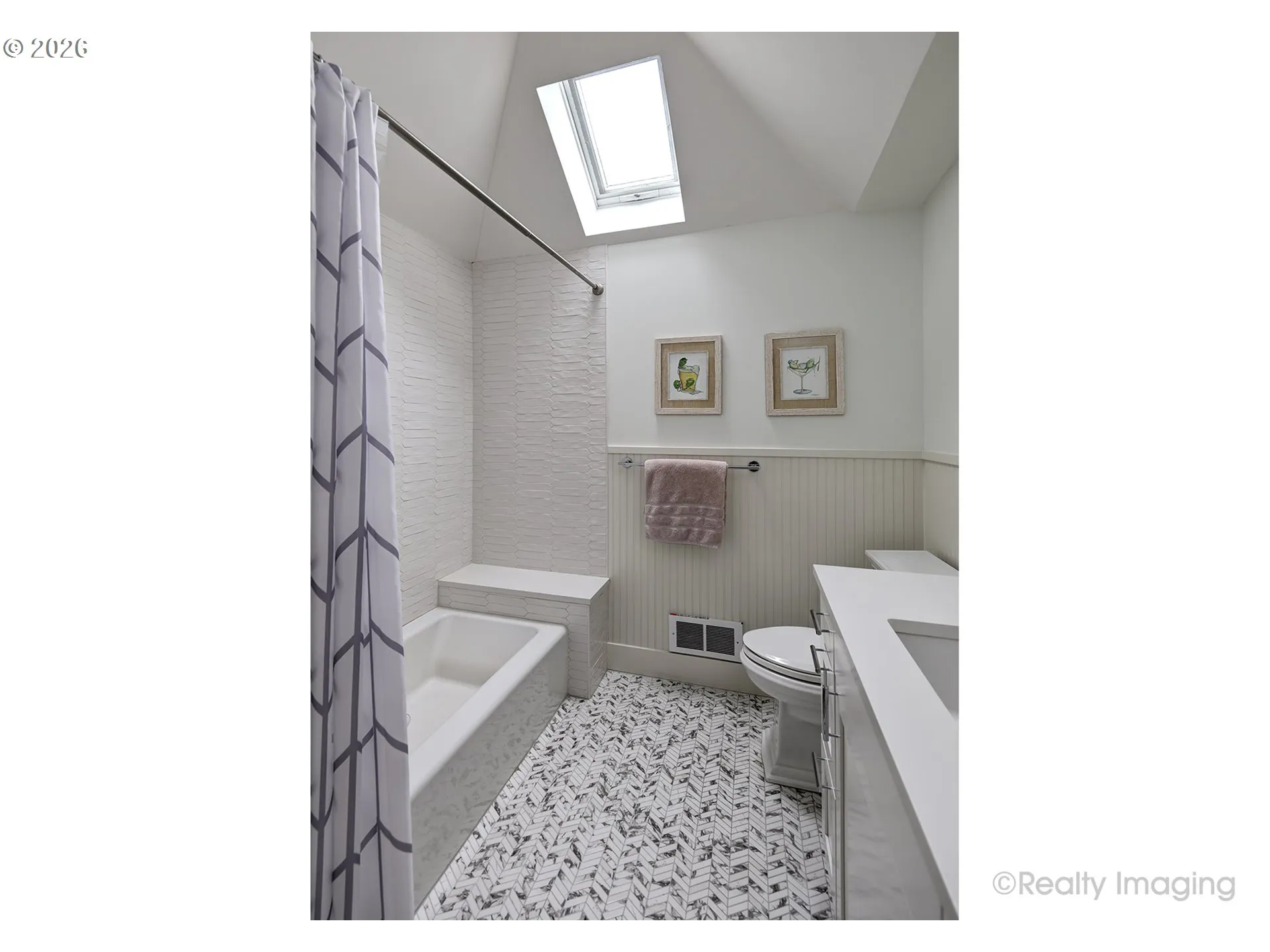 Bathroom-Upper