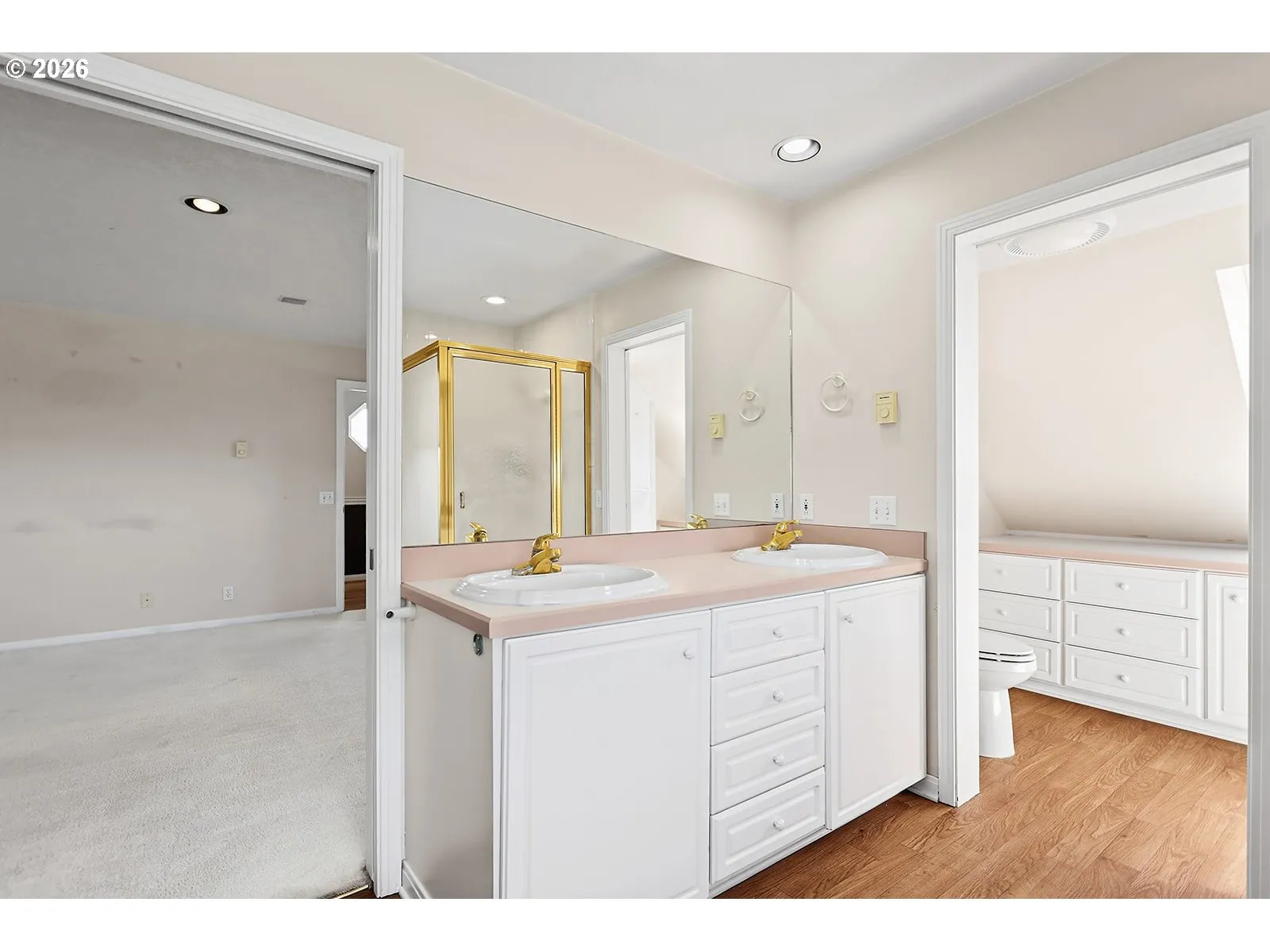 Bathroom, Attached-Double Sinks