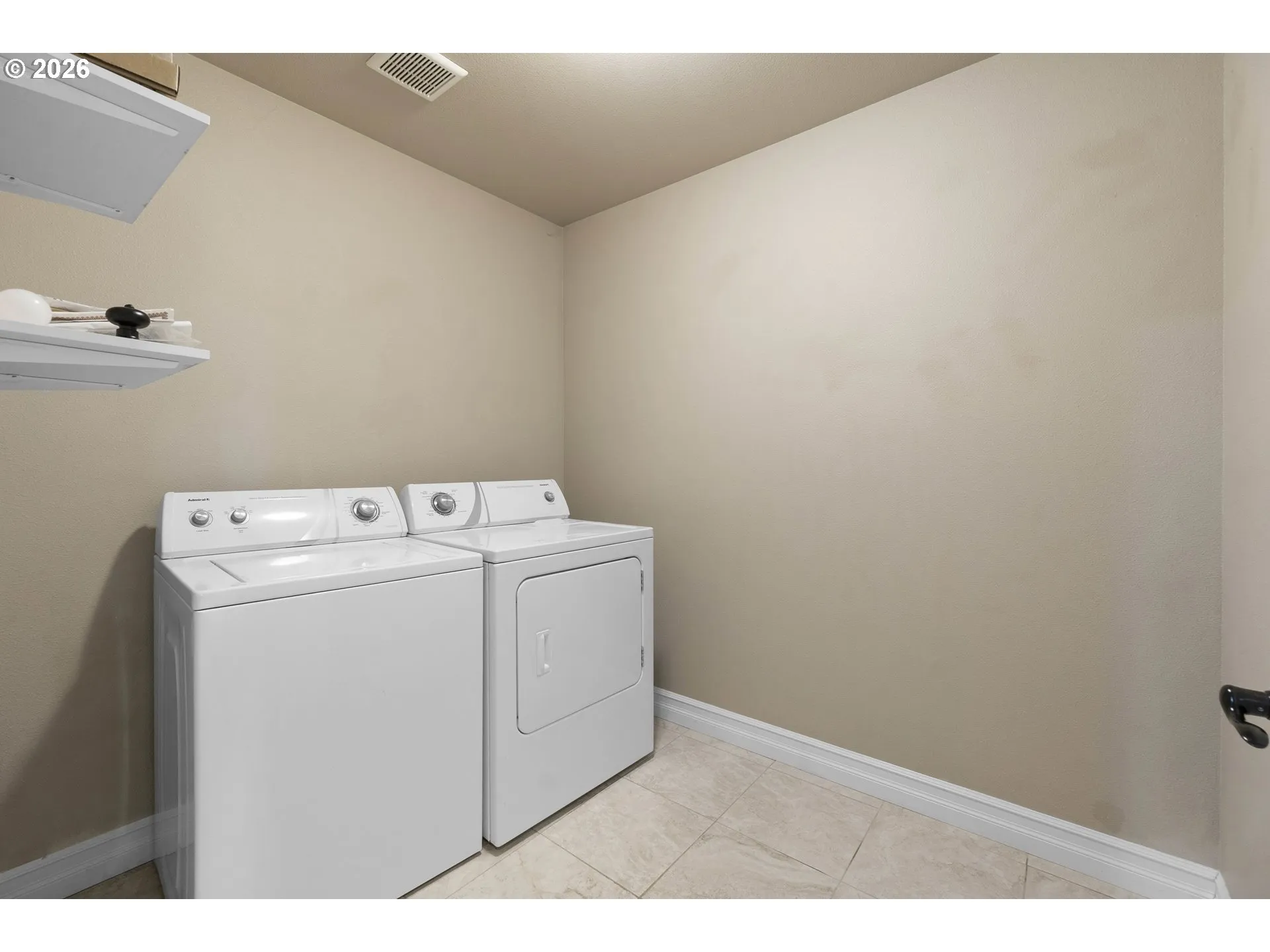 Laundry-Upper
