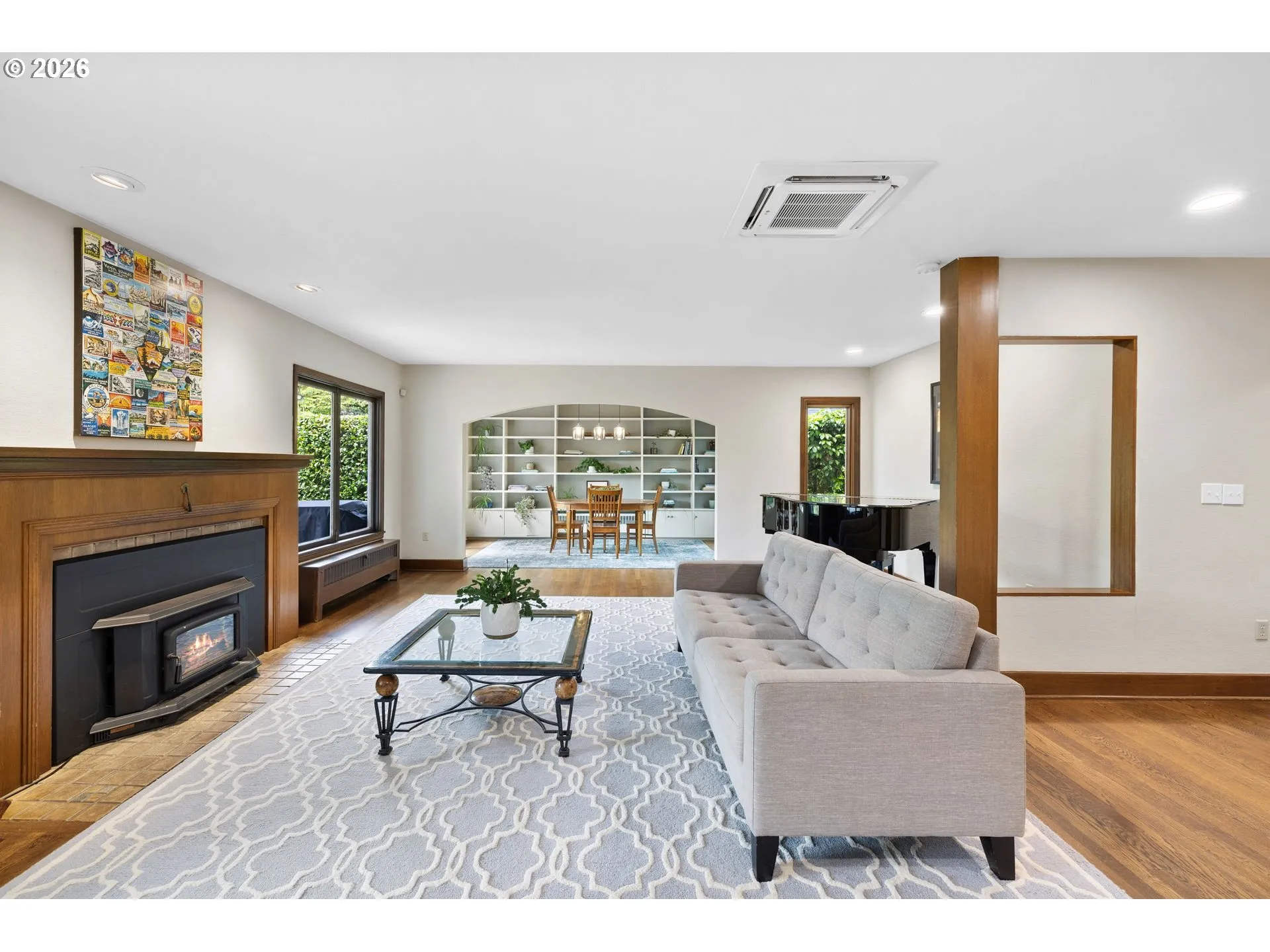 Living Room/Dining Room