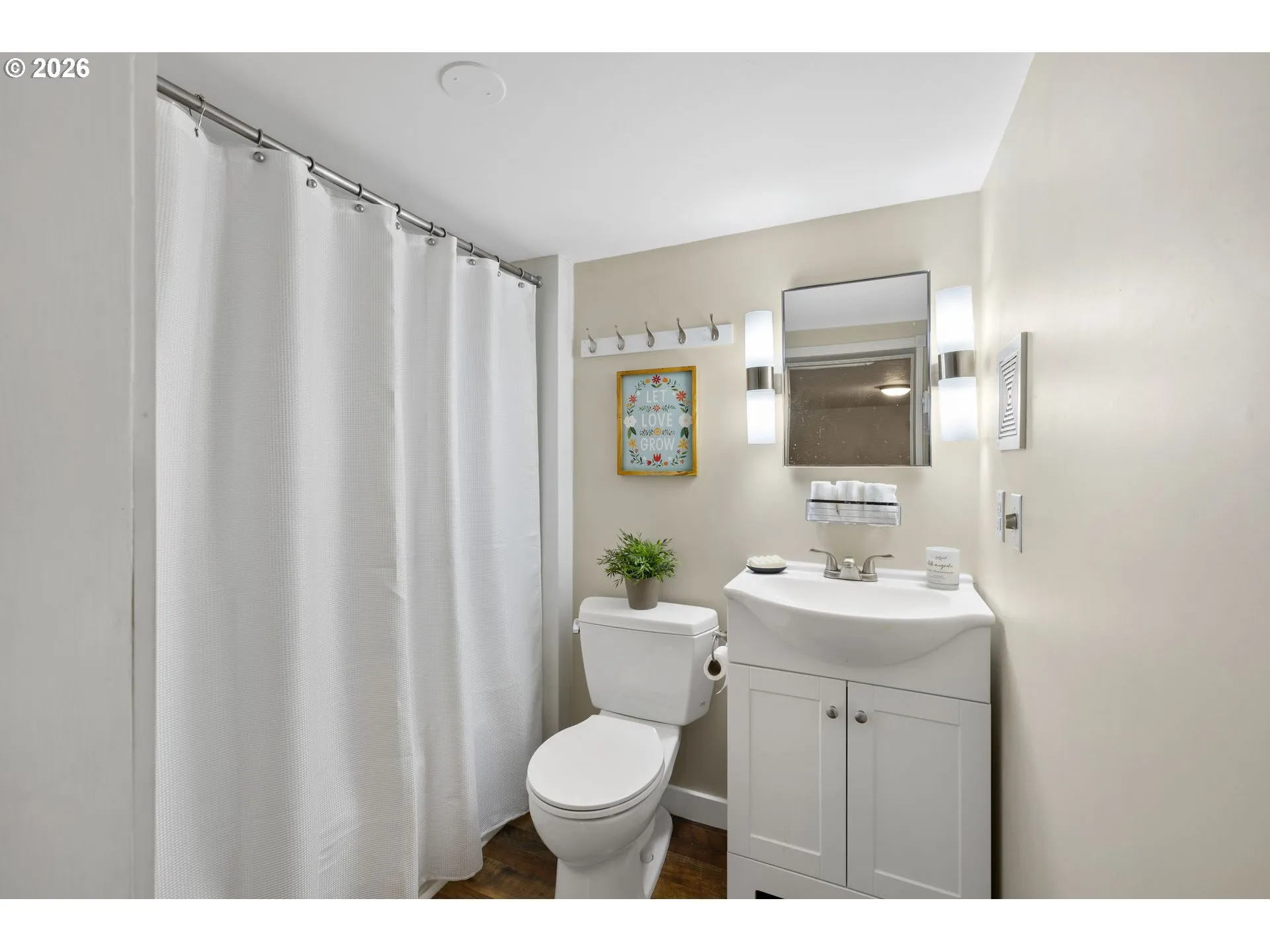 Bathroom-Lower
