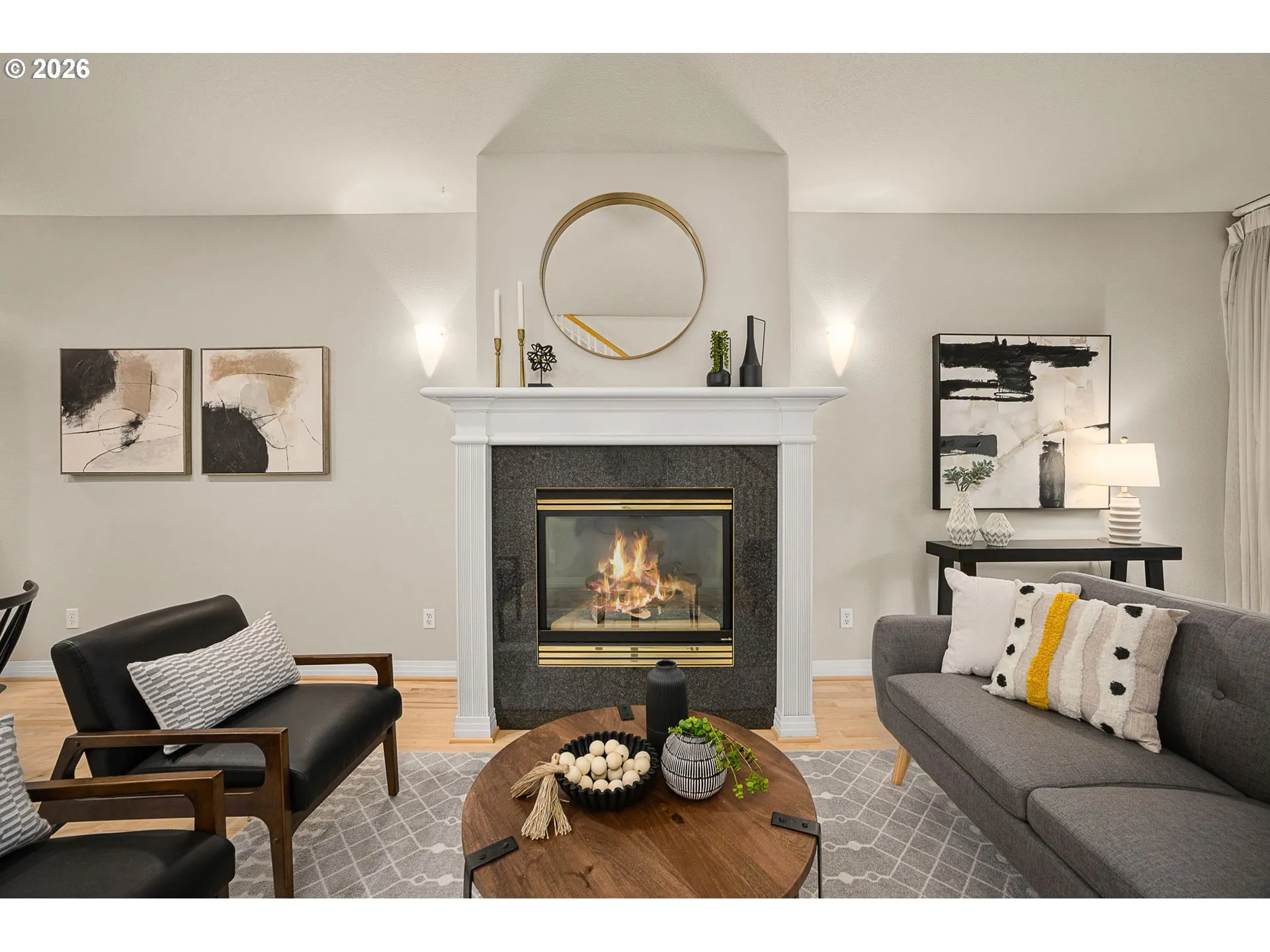 Living Room-Fireplace