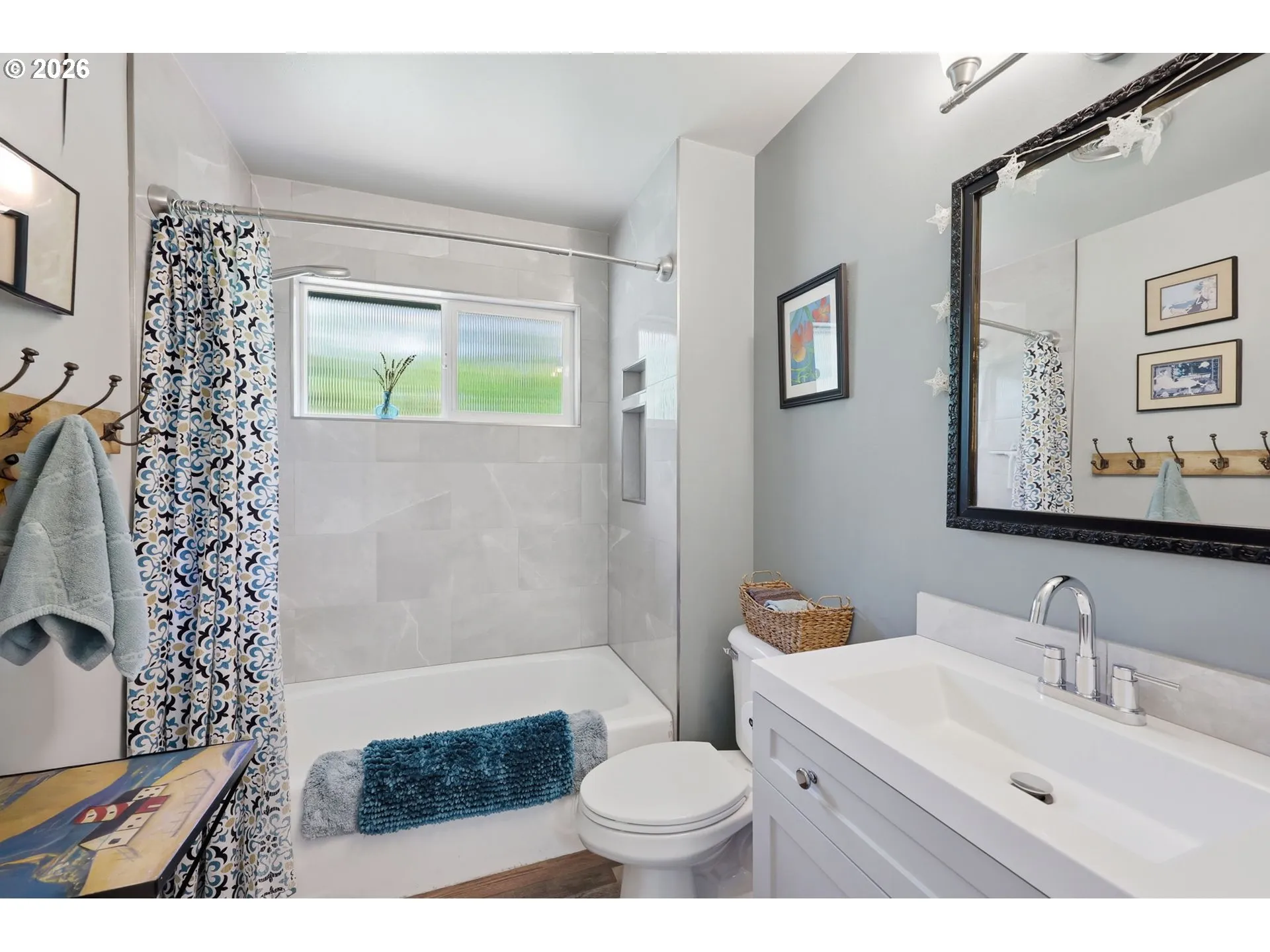 Bathroom-Hall