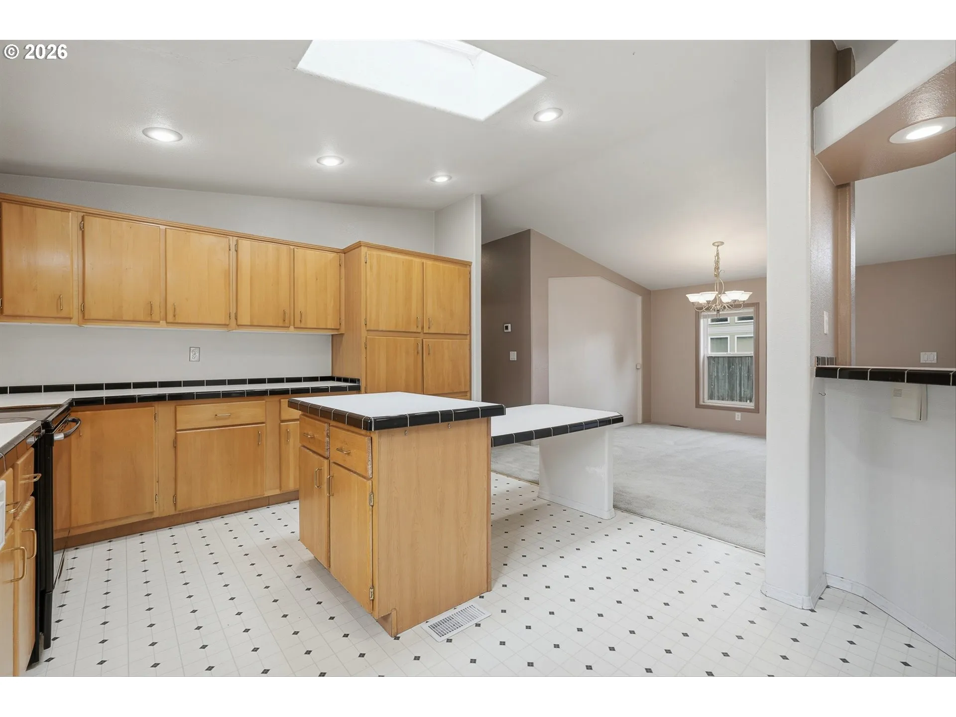 Kitchen-Eating Area