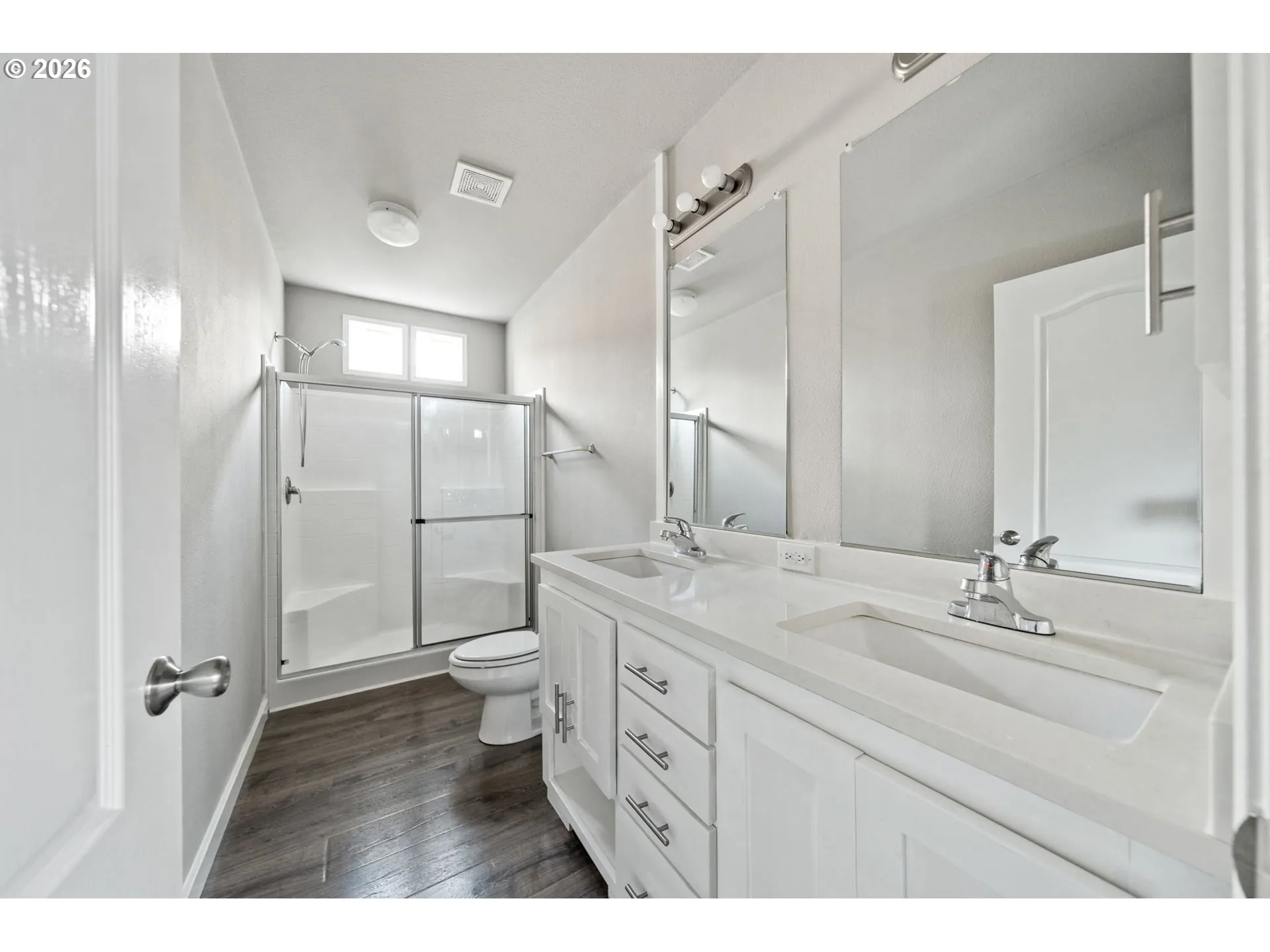 Bathroom, Attached-Double Sinks